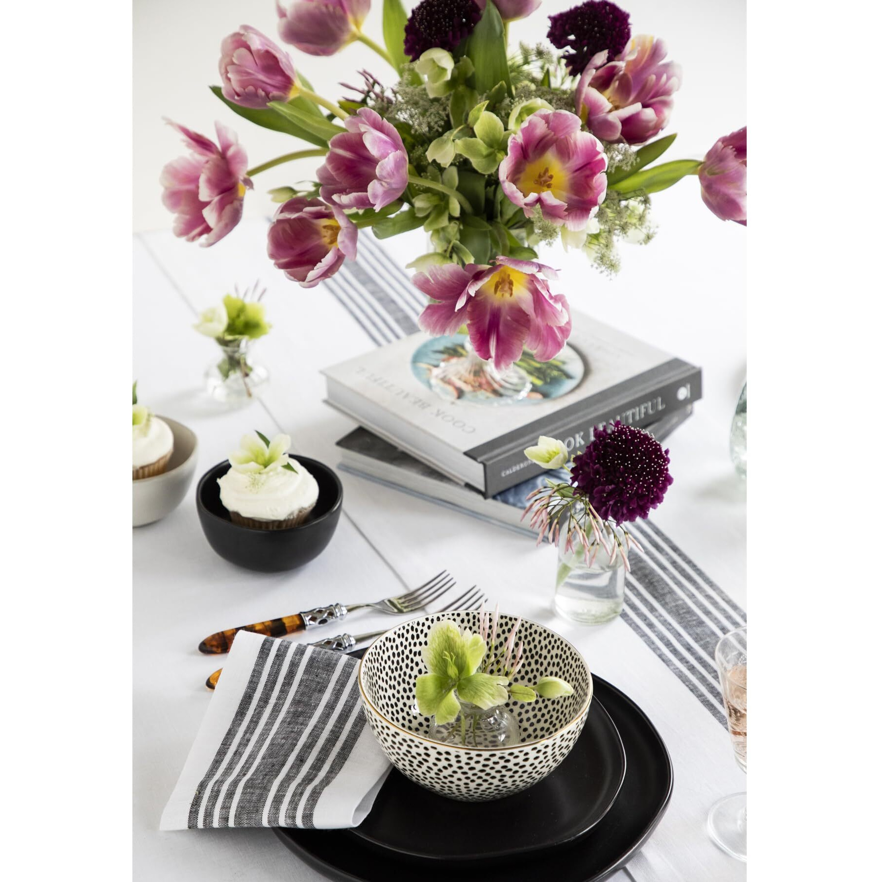 Solino Home Stripe Linen Table Runner 36 Inch - 100% Pure Linen Black And White Table Runner 14 X 36 Inch - Machine Washable Farmhouse Table Runner For Spring, Easter Decor