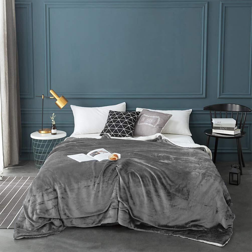 Lbro2M Sherpa Fleece Bed Blanket Twin Size Super Soft Fuzzy Plush Warm Cozy Fluffy Microfiber Couch Throw Velvet Double Reversible Blankets,Grey