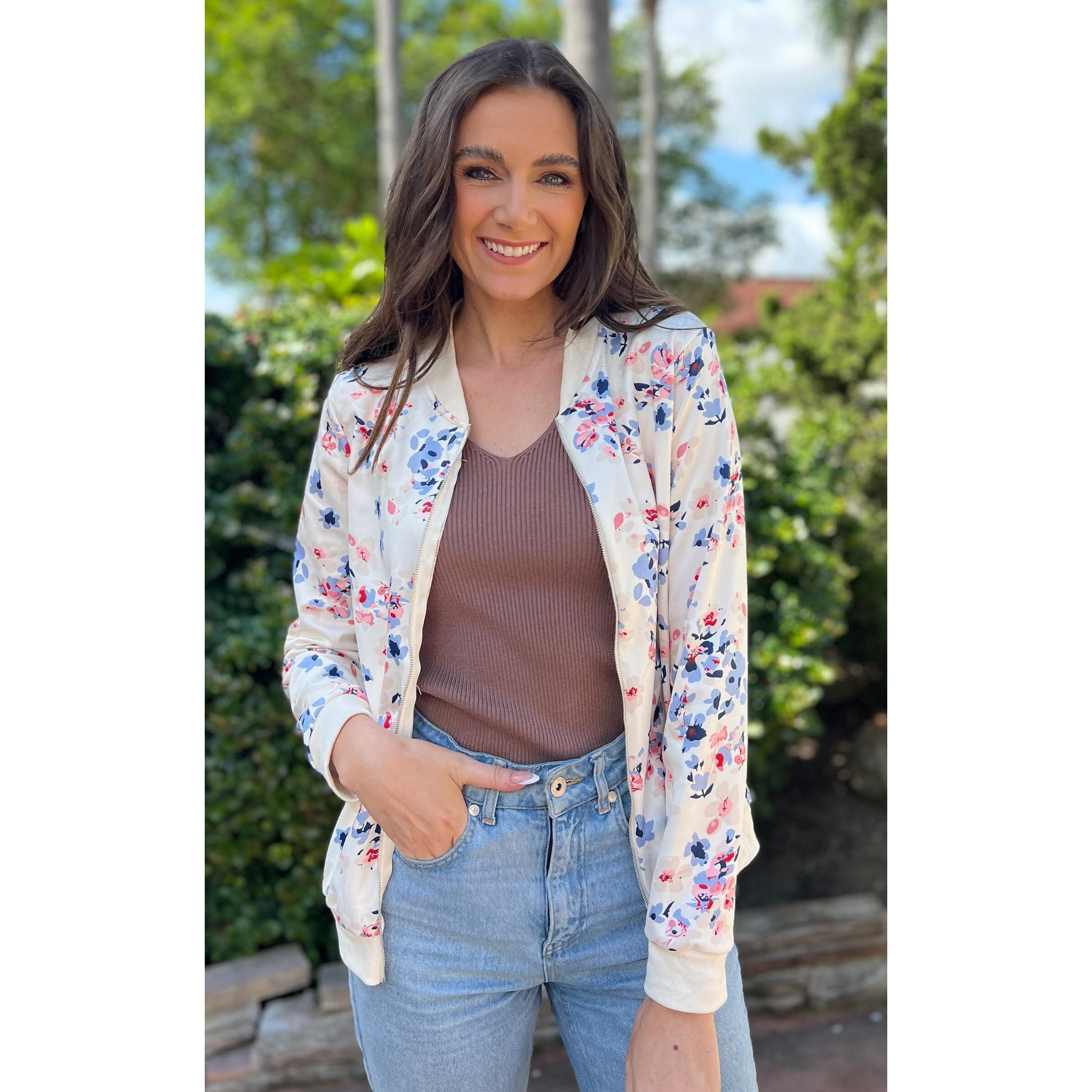 Ecowish Women's Casual Floral Zip Up Bomber Jacket Coat Stand Collar Lightweight Short Outwear Tops Windbreaker With Pockets 3303 Blue Flower Large