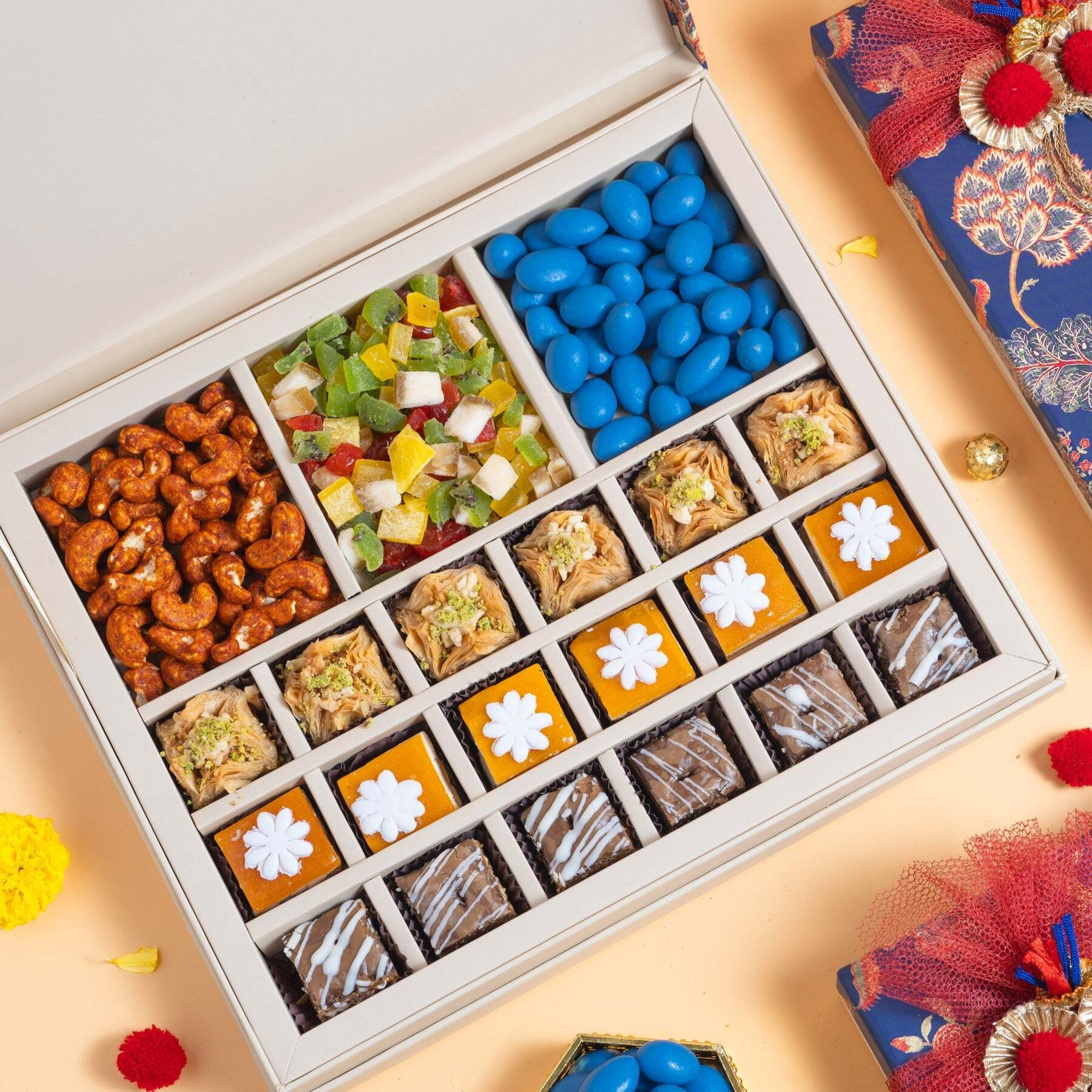 Rajgharana Gift Box  - 1.5 Kg