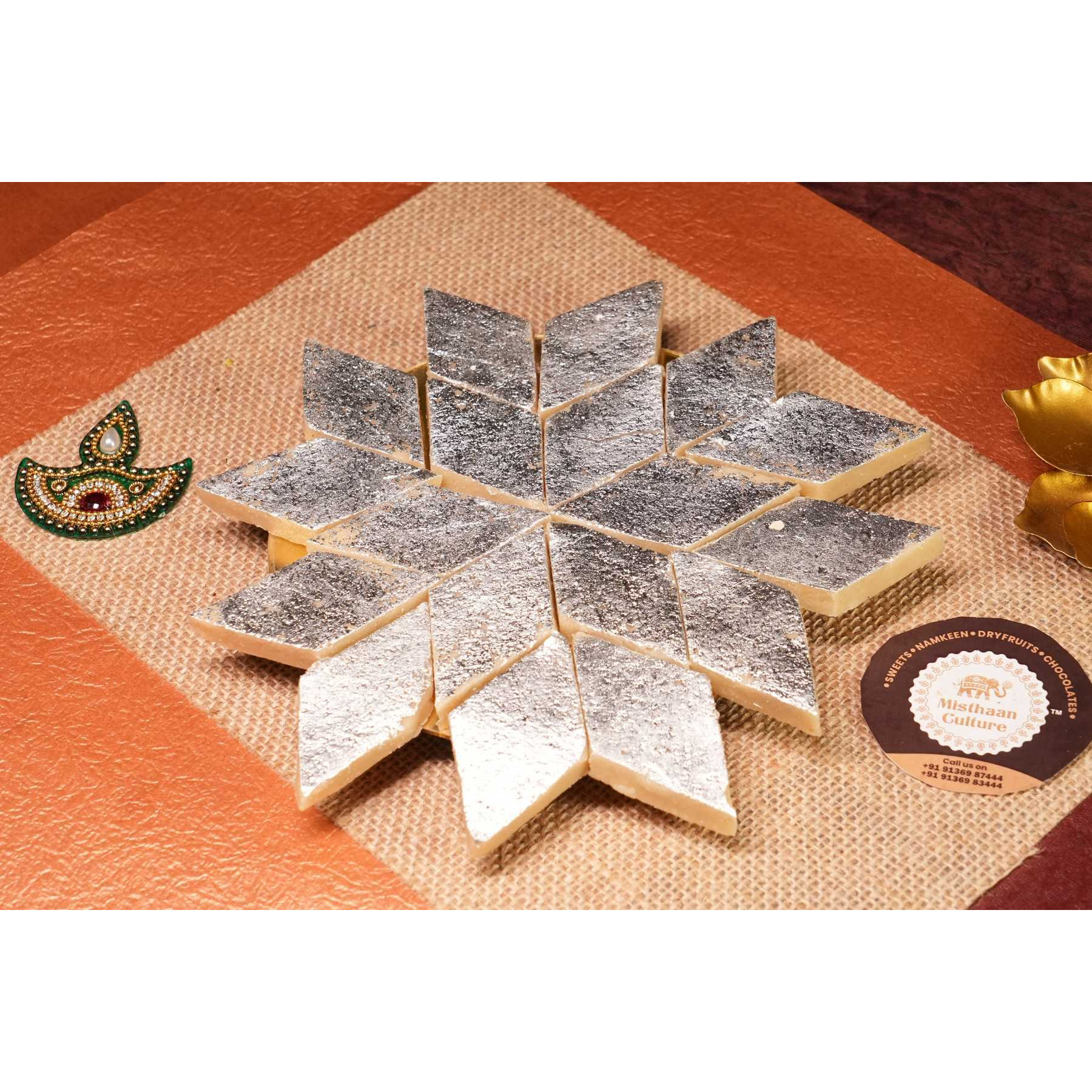 Royal Kaju Delight Box- 1 Kg (2.2Lb)