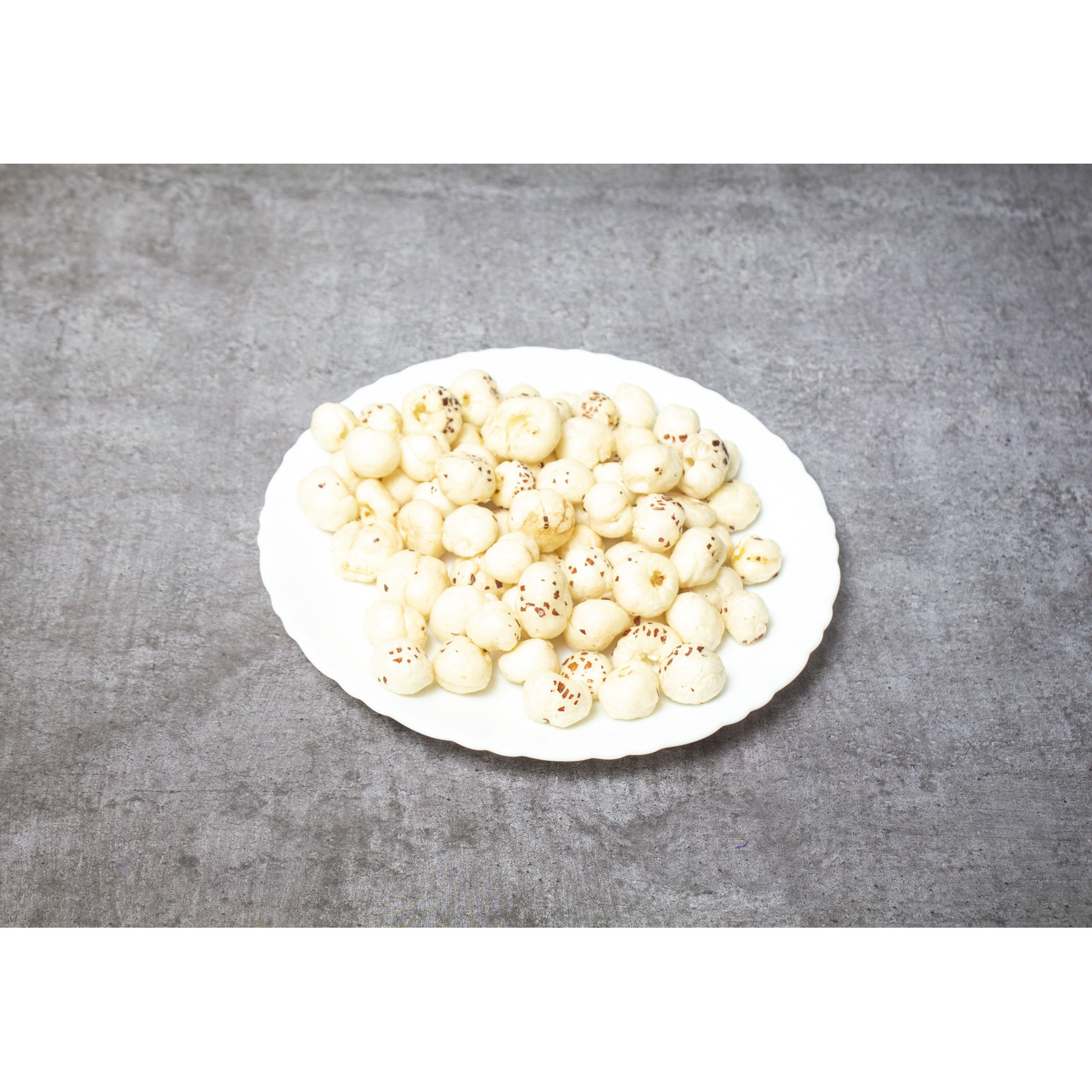 Crunchy Farsan Delight - 1 Kg (2.2Lb)