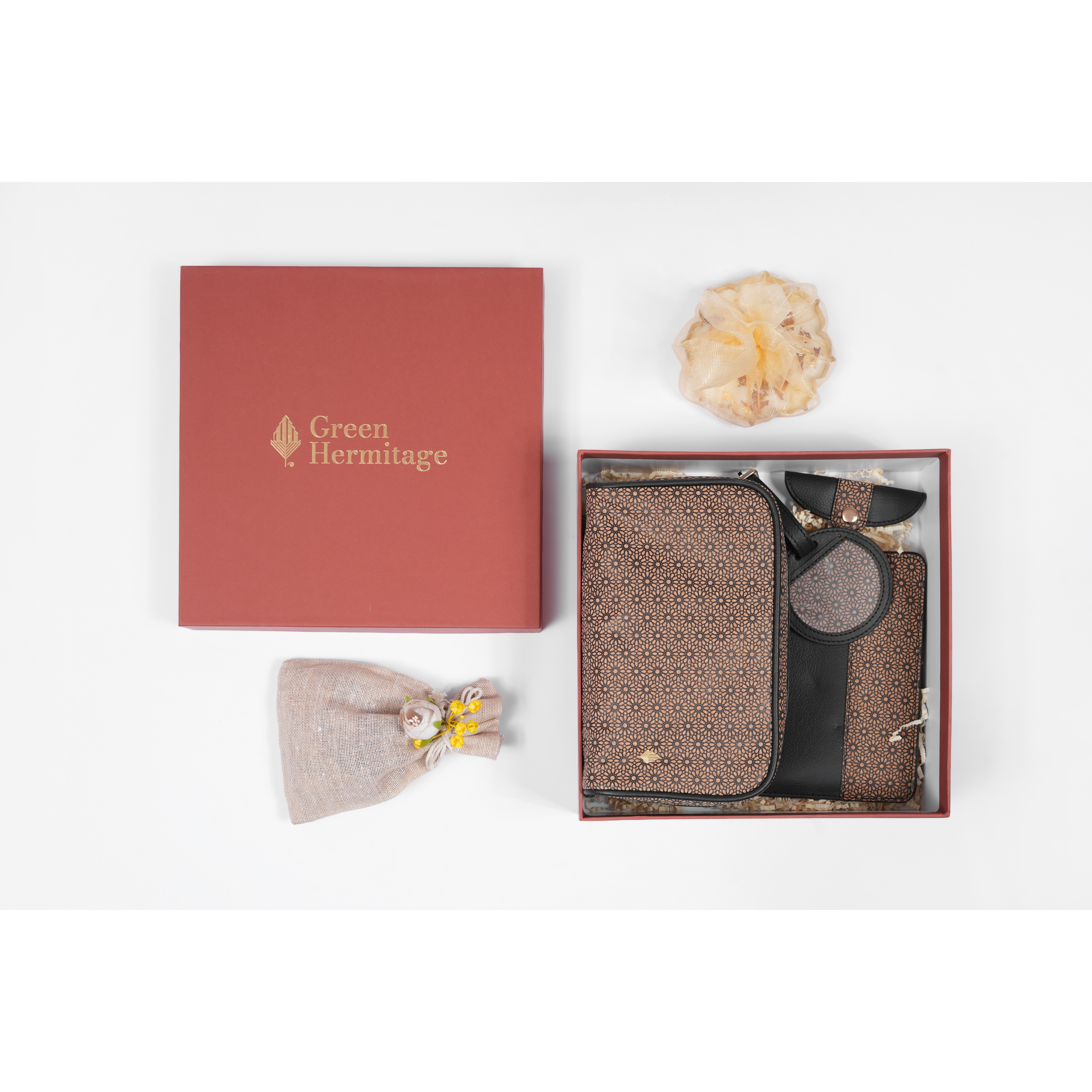 BOX 4 The Voyagers Gift Set
