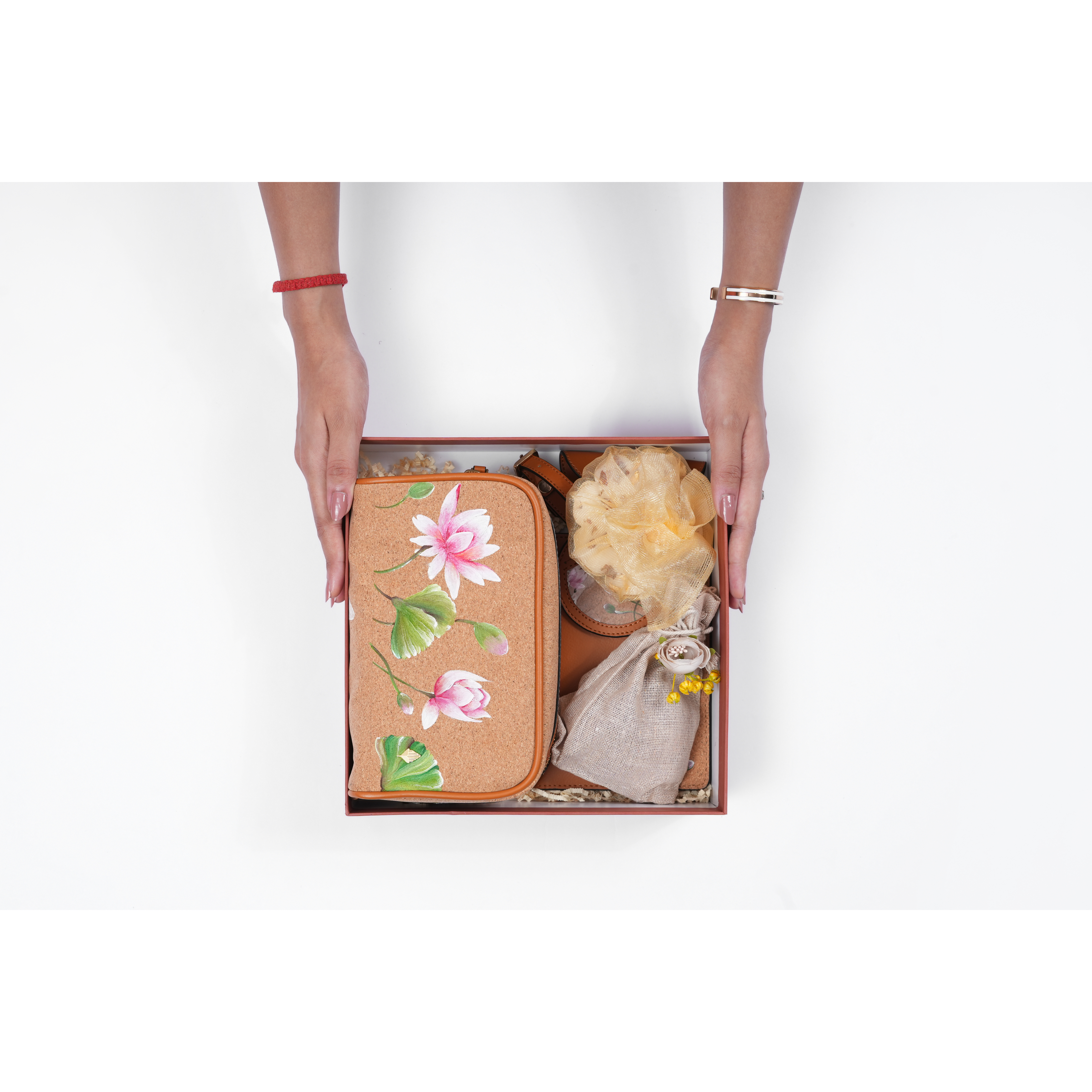 BOX 4 The Voyagers Gift Set