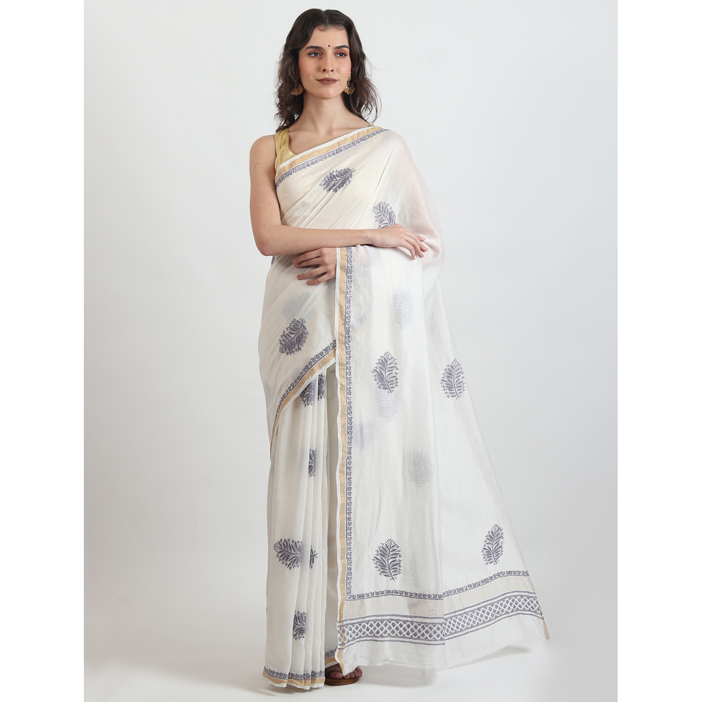 The Weavers Shop By Raavi Chanderi Mul Cotton Indian Wear Handcrafted Embroidery Saree