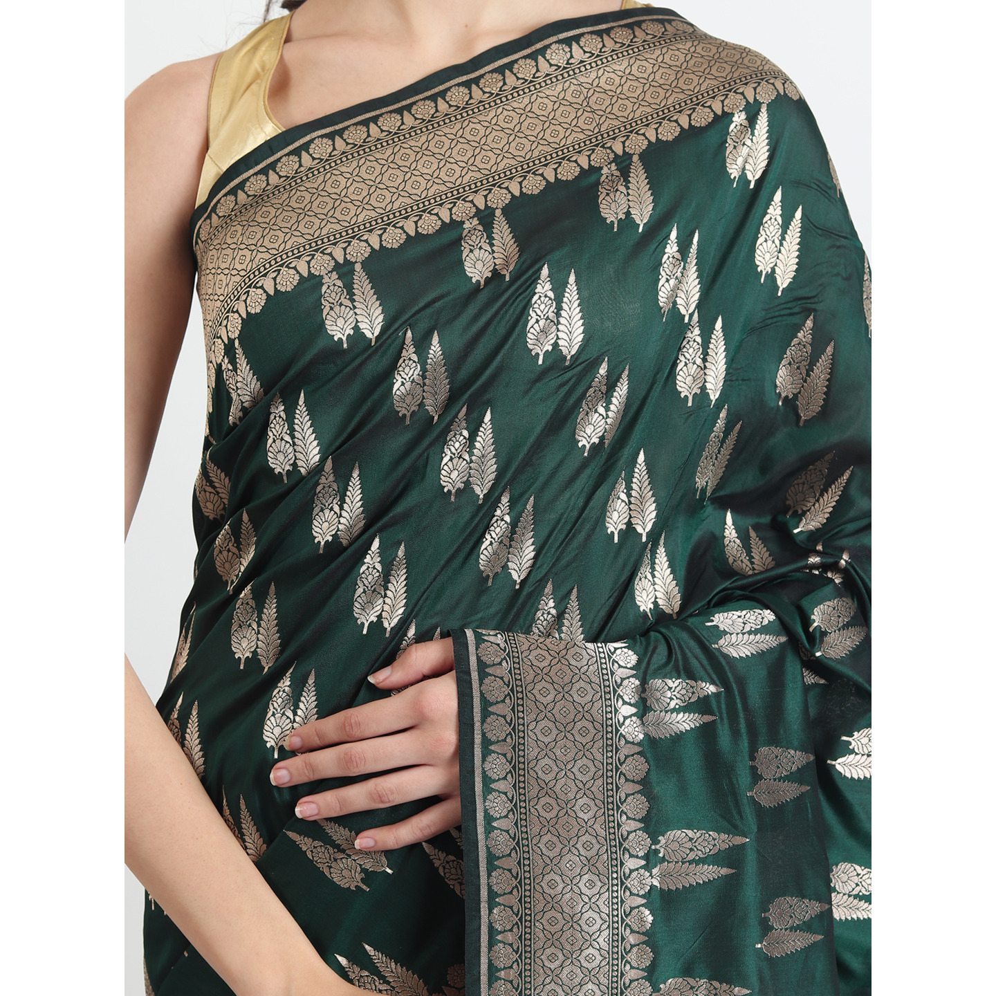 The Weavers Shop By Raavi Brocade Pure Katan Silk Handloom Banarasi Saree With Unstitched Blouse