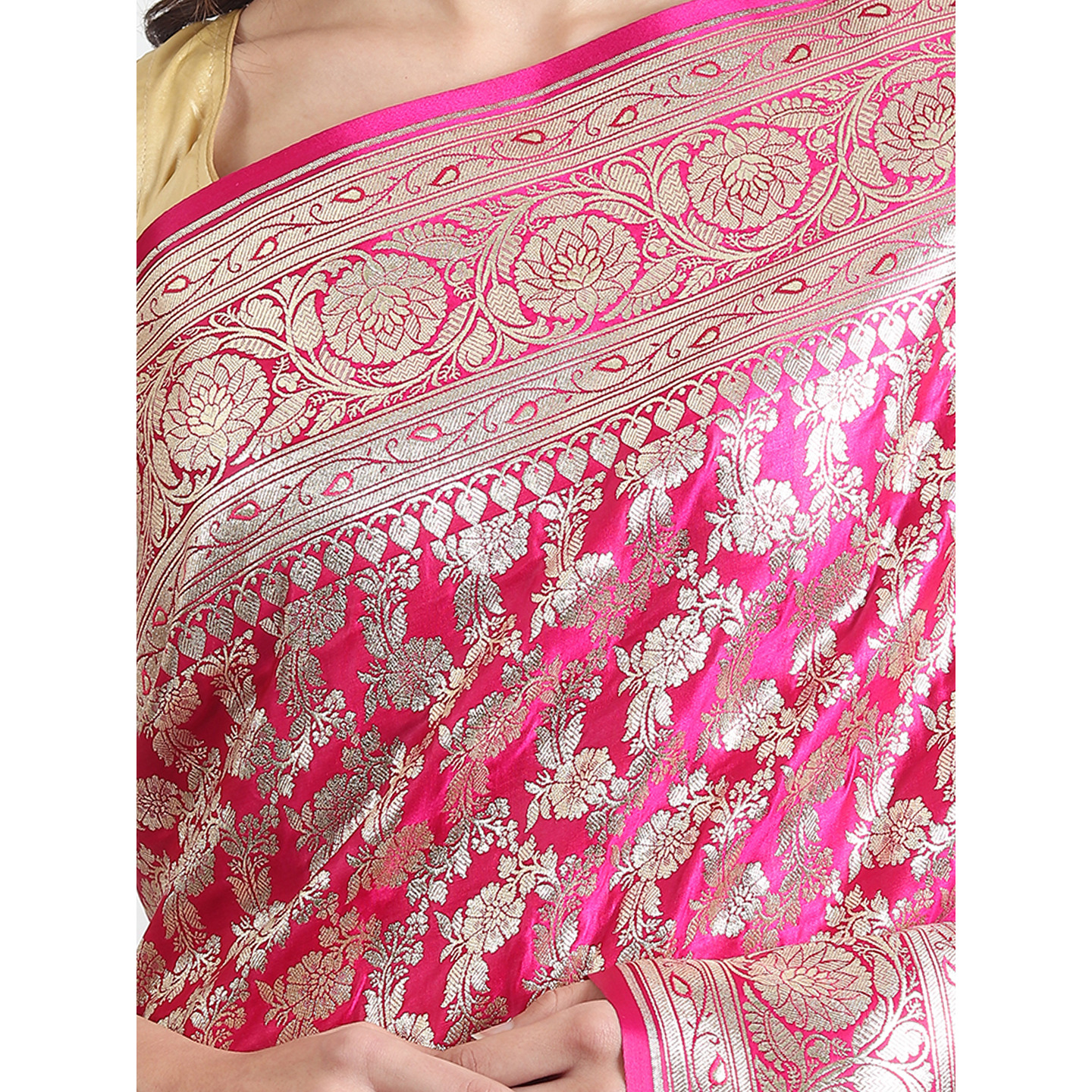 The Weavers Shop By Raavi Brocade Pure Silk Handloom Banarasi Saree With Unstitched Blouse