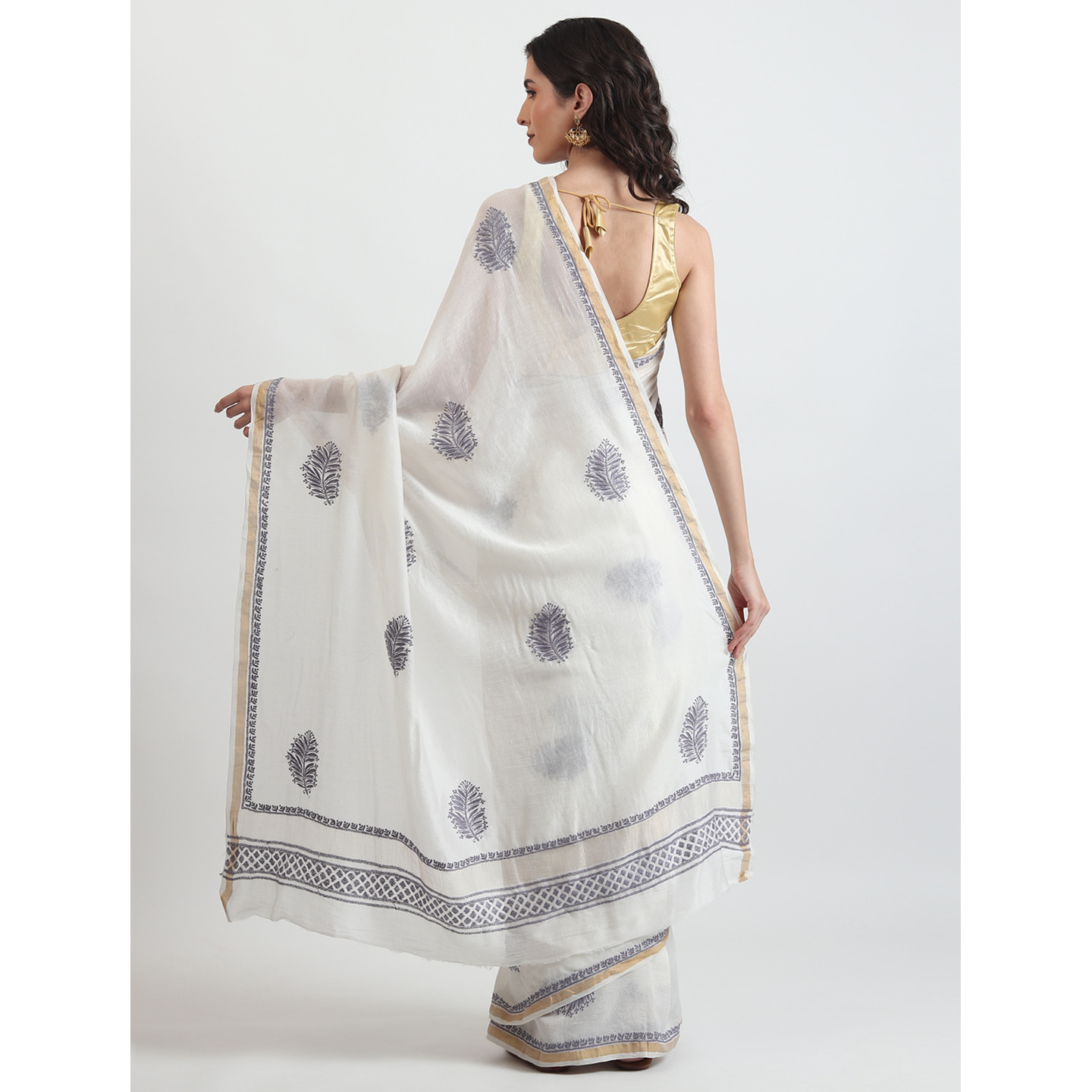 The Weavers Shop By Raavi Chanderi Mul Cotton Indian Wear Handcrafted Embroidery Saree