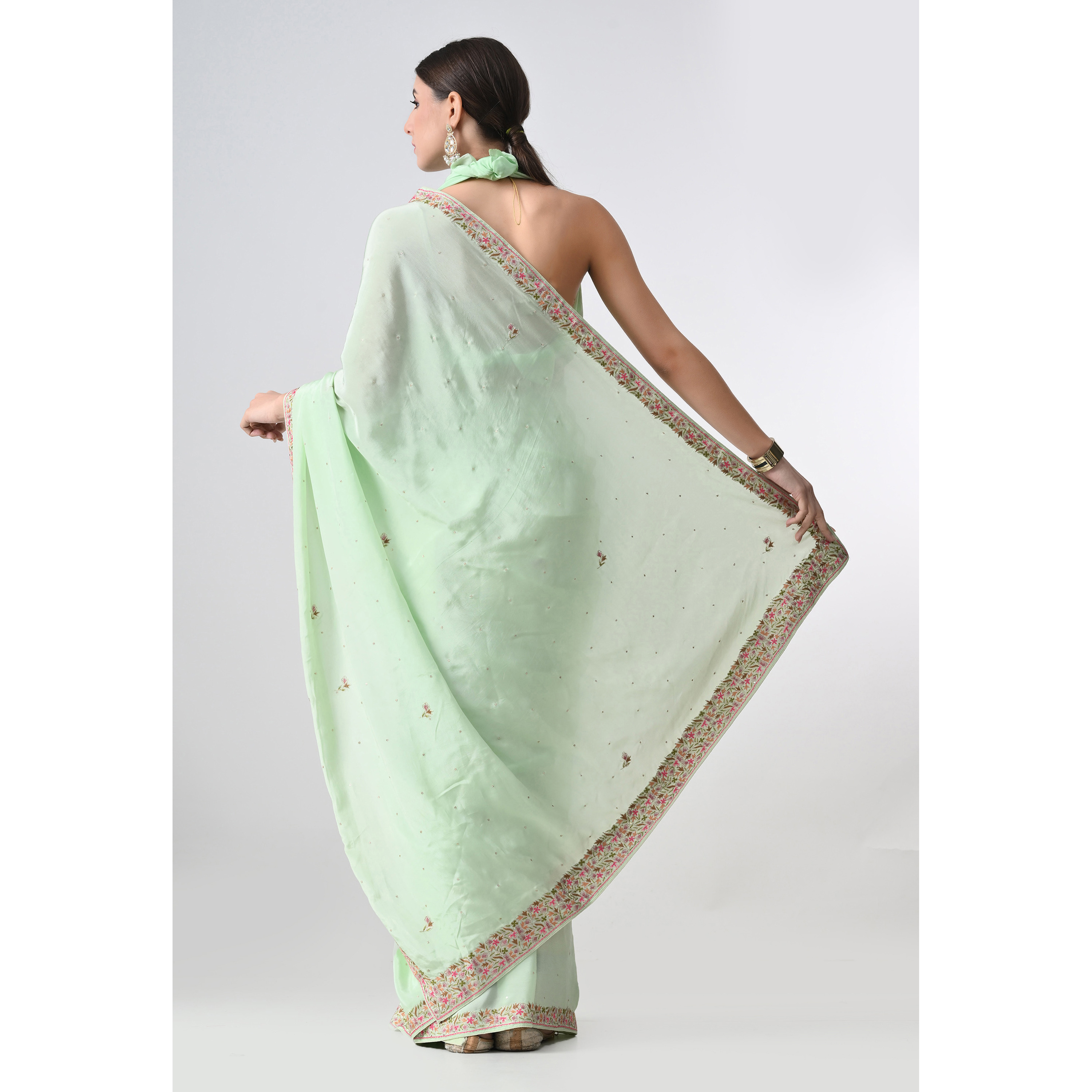 The Weavers Shop By Raavi Pure Crepe Tilla Thread Handwork Saree Sea Green
