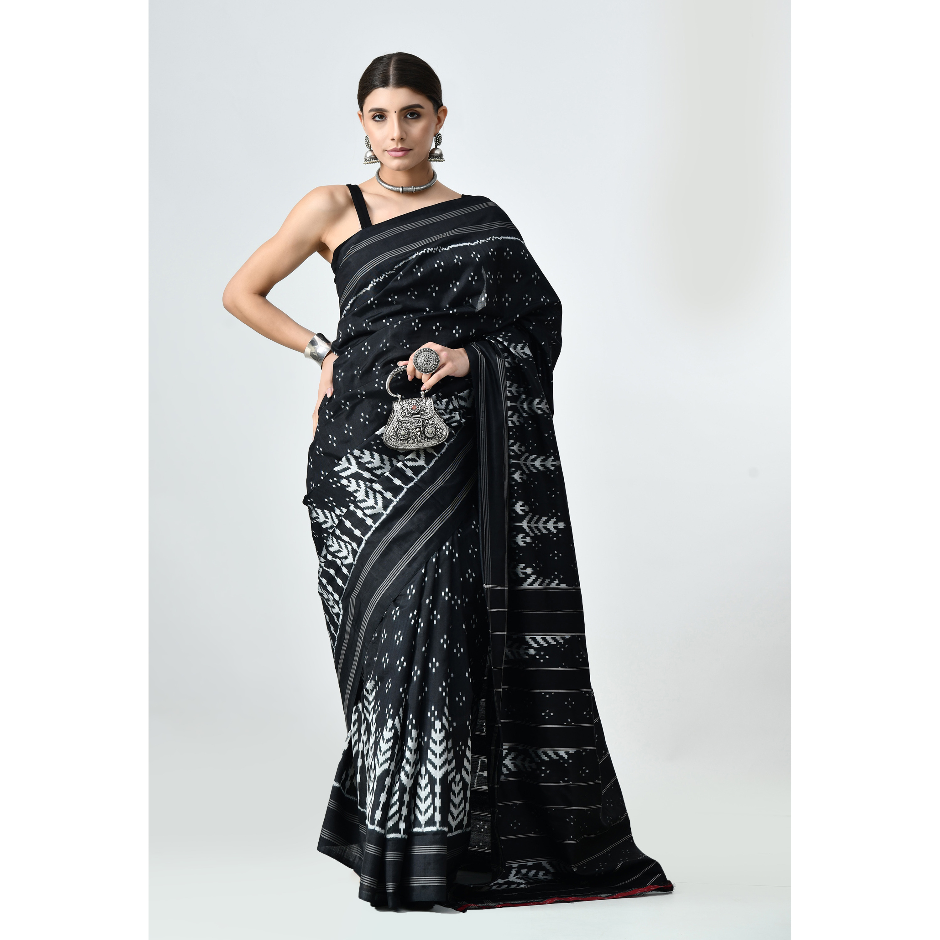 The Weavers Shop By Raavi Handloom Ikkat Mulberry Silk Saree Black