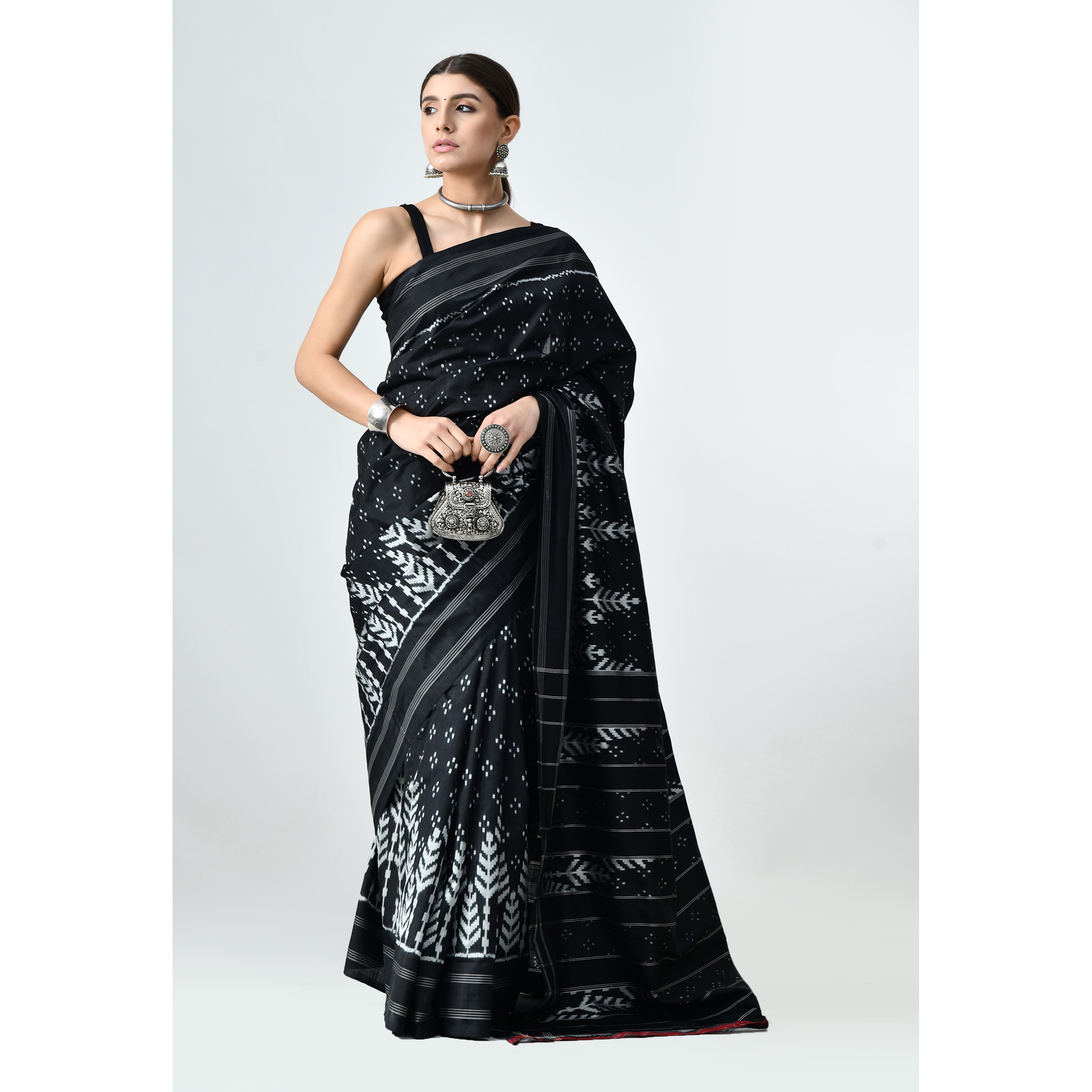 The Weavers Shop By Raavi Handloom Ikkat Mulberry Silk Saree Black
