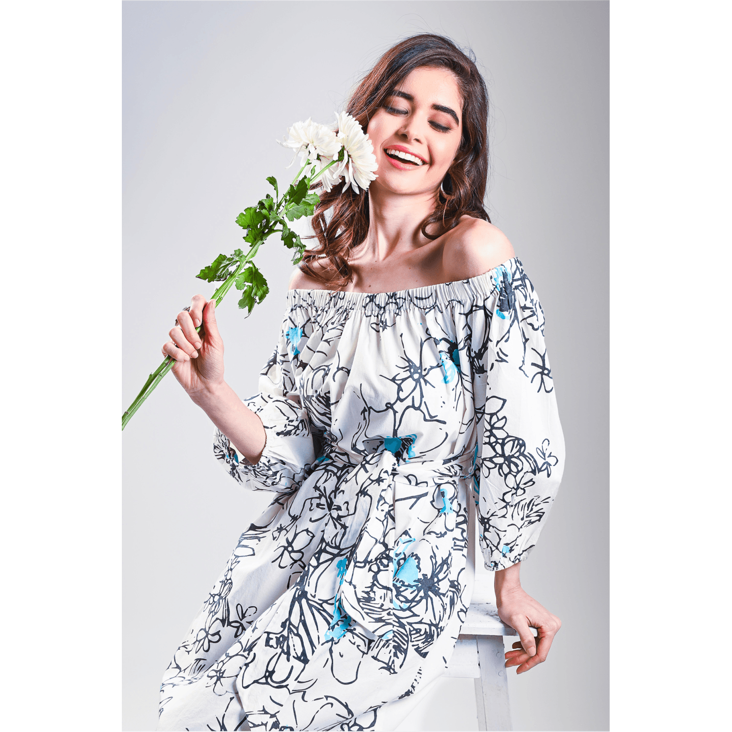 THE SUNDOWNER BARDOT (Size XXL, Color Vintage Floral Black and Turq print)