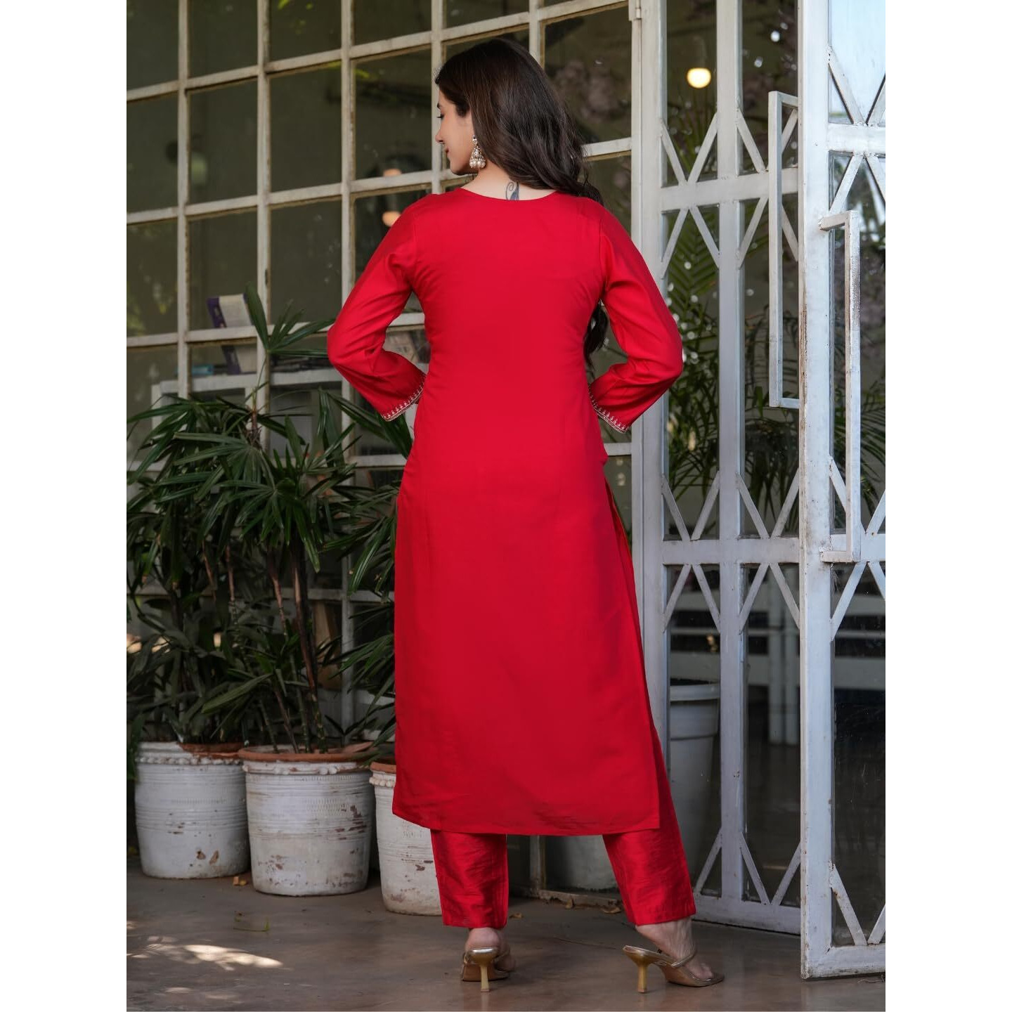Navlik Women's Off White Chanderi Viscose Embroidered Straight Kurta with Chanderi Viscose Pant and Viscose Jacquard Dyed Dupatta Sets (NK-MV-610) (Size XX-Large, Color Red)