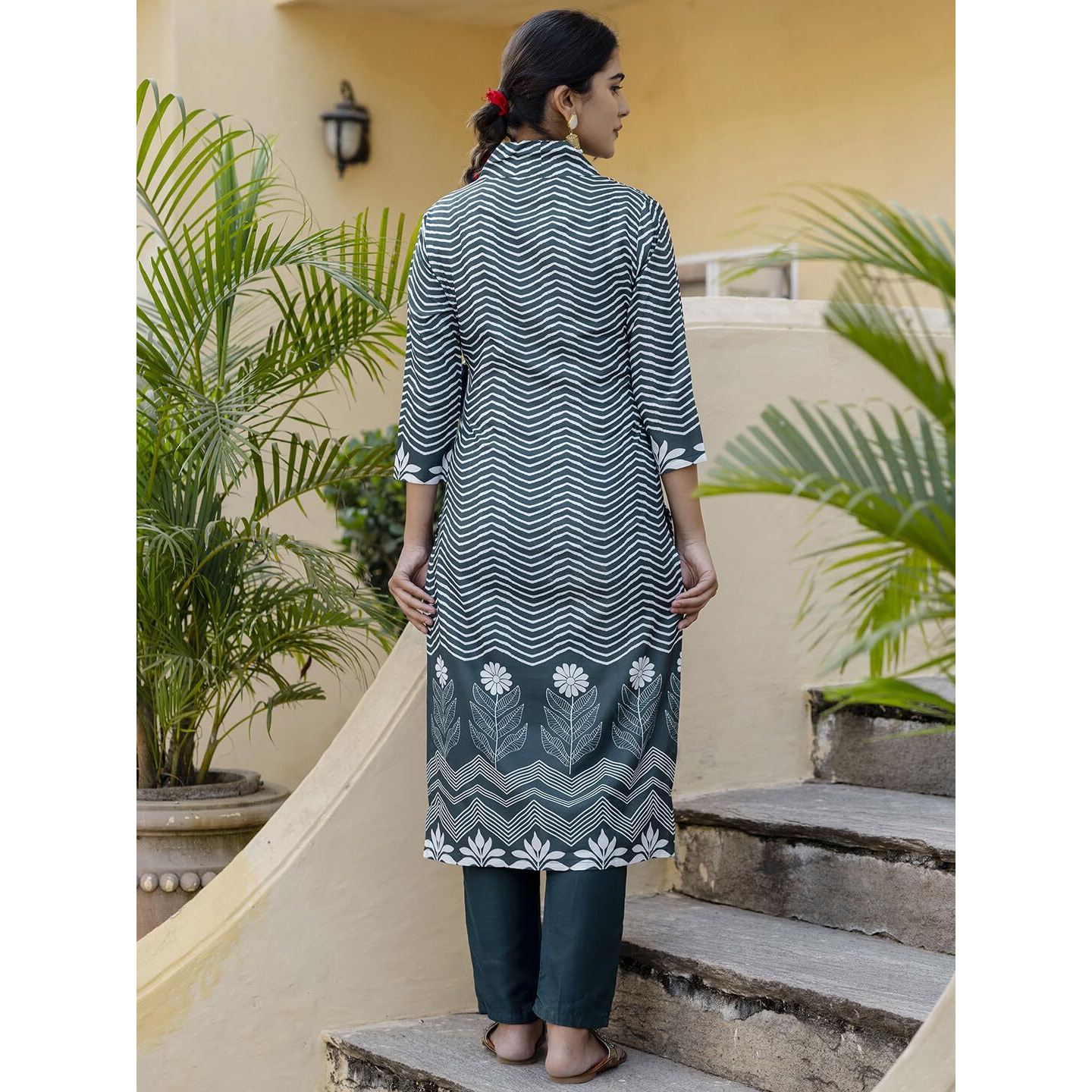 Navlik Women's Rayon Printed Straight Kurta with Pant and Dupatta Sets (NK-558)