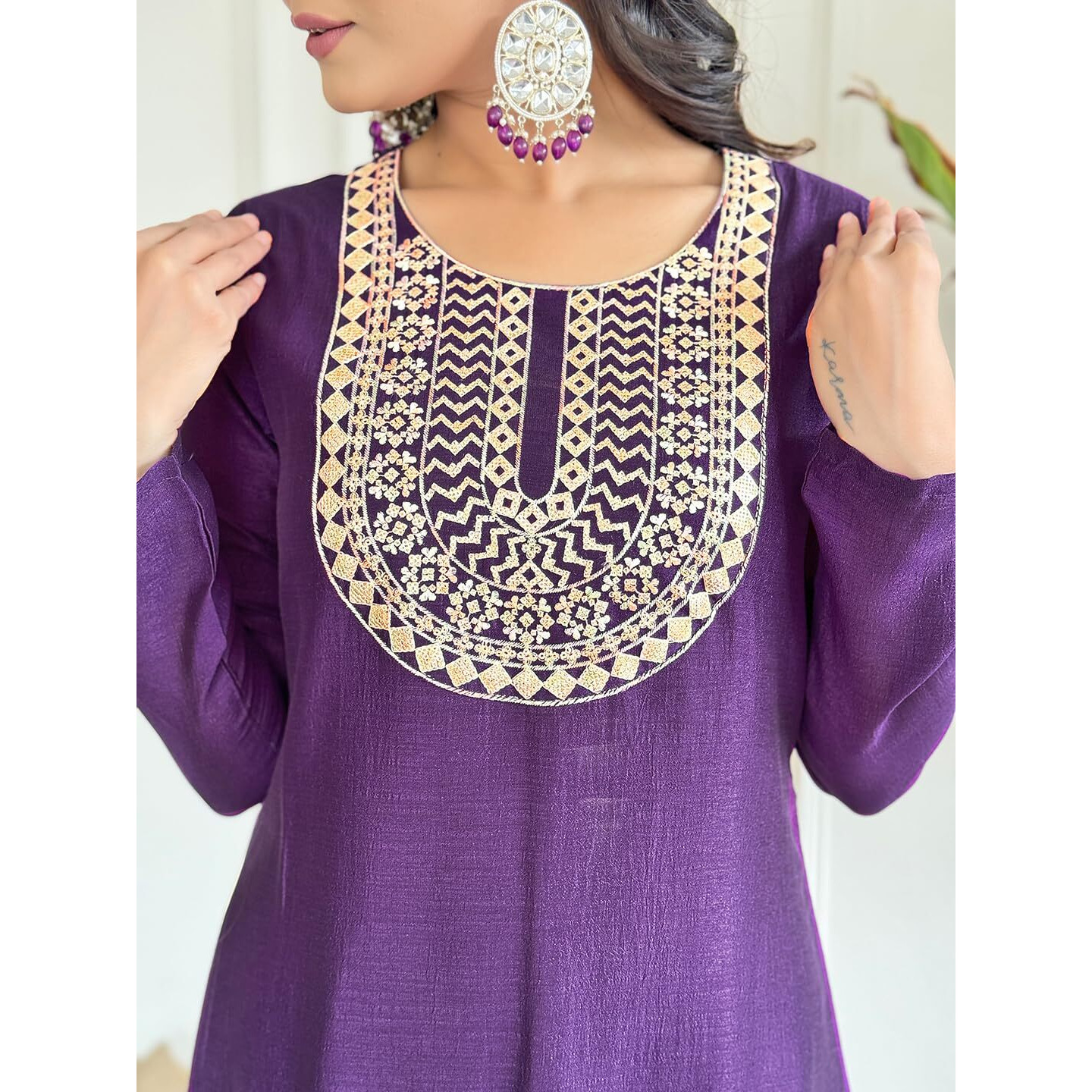 Navlik Women's Vichitra SIlk with Lining Embroidered Straight Kurta with Pant And Dupatta Sets (NK-582)