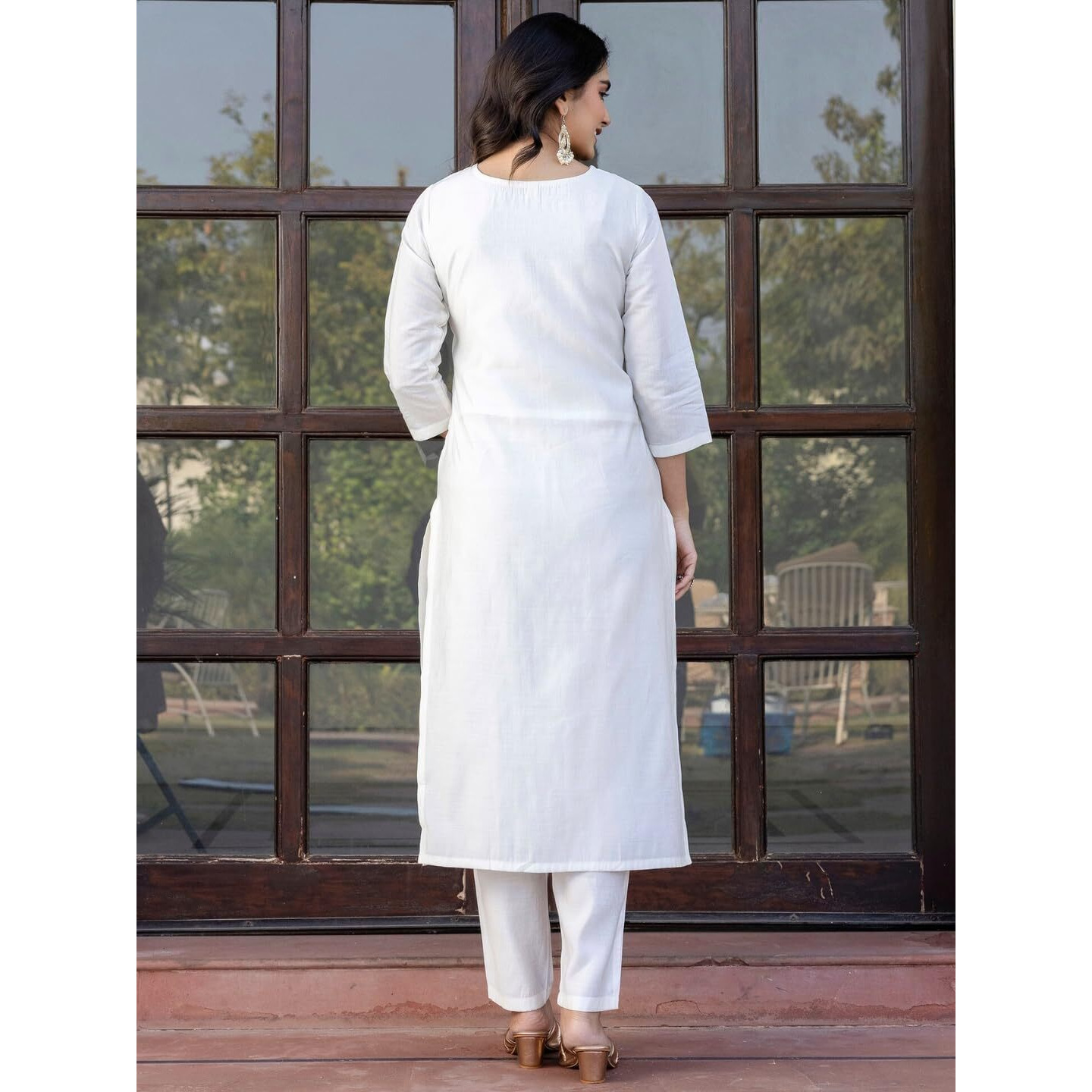 Navlik Women's Roman Silk Embroidered Straight Kurta with Pant and Dupatta Sets (M-Manvi)