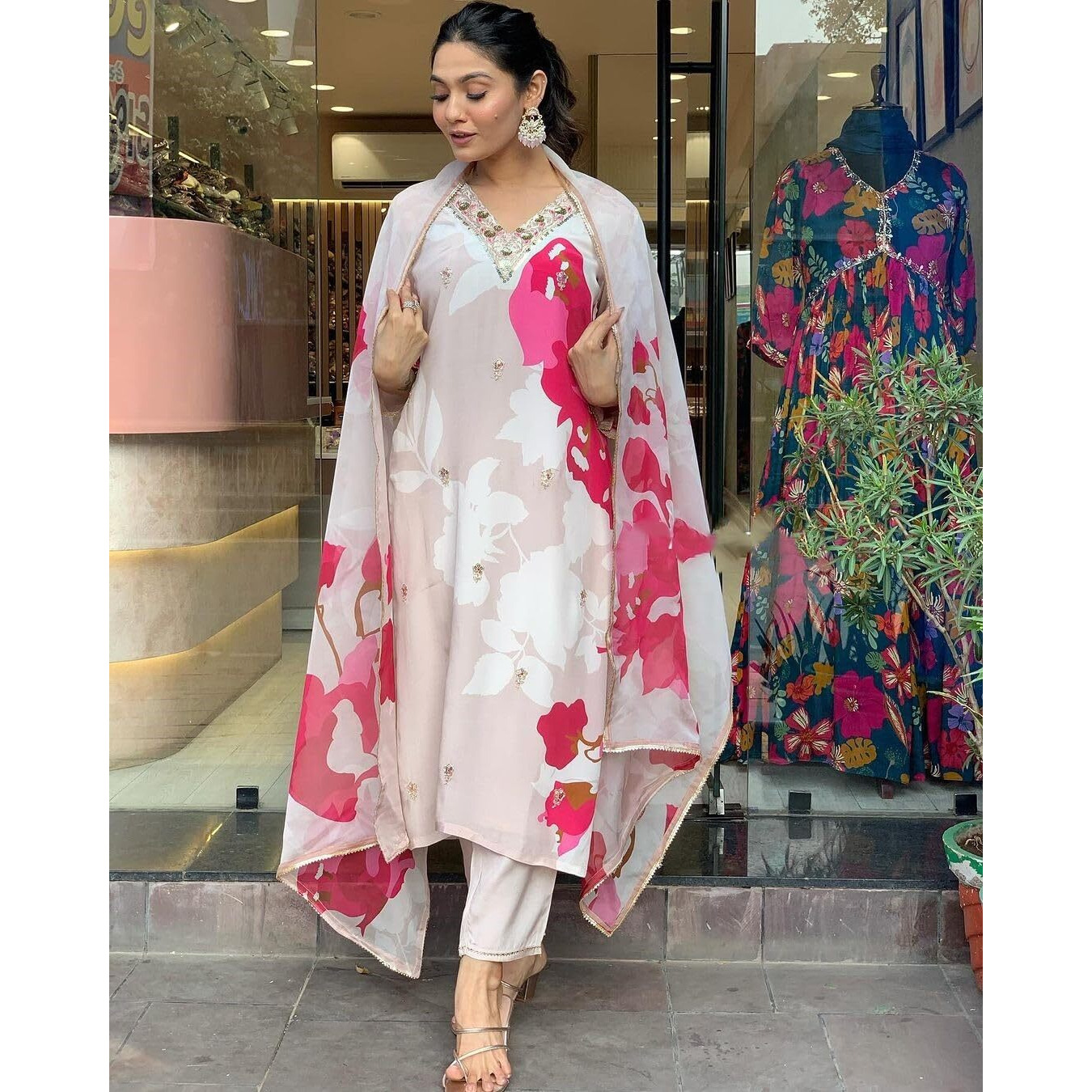 Navlik Women's White Natural Crepe Embroidered and Printed Straight Kurta with Viscose Rayon Pant and Organza Printed Dupatta Sets (NK-M-Meghna)