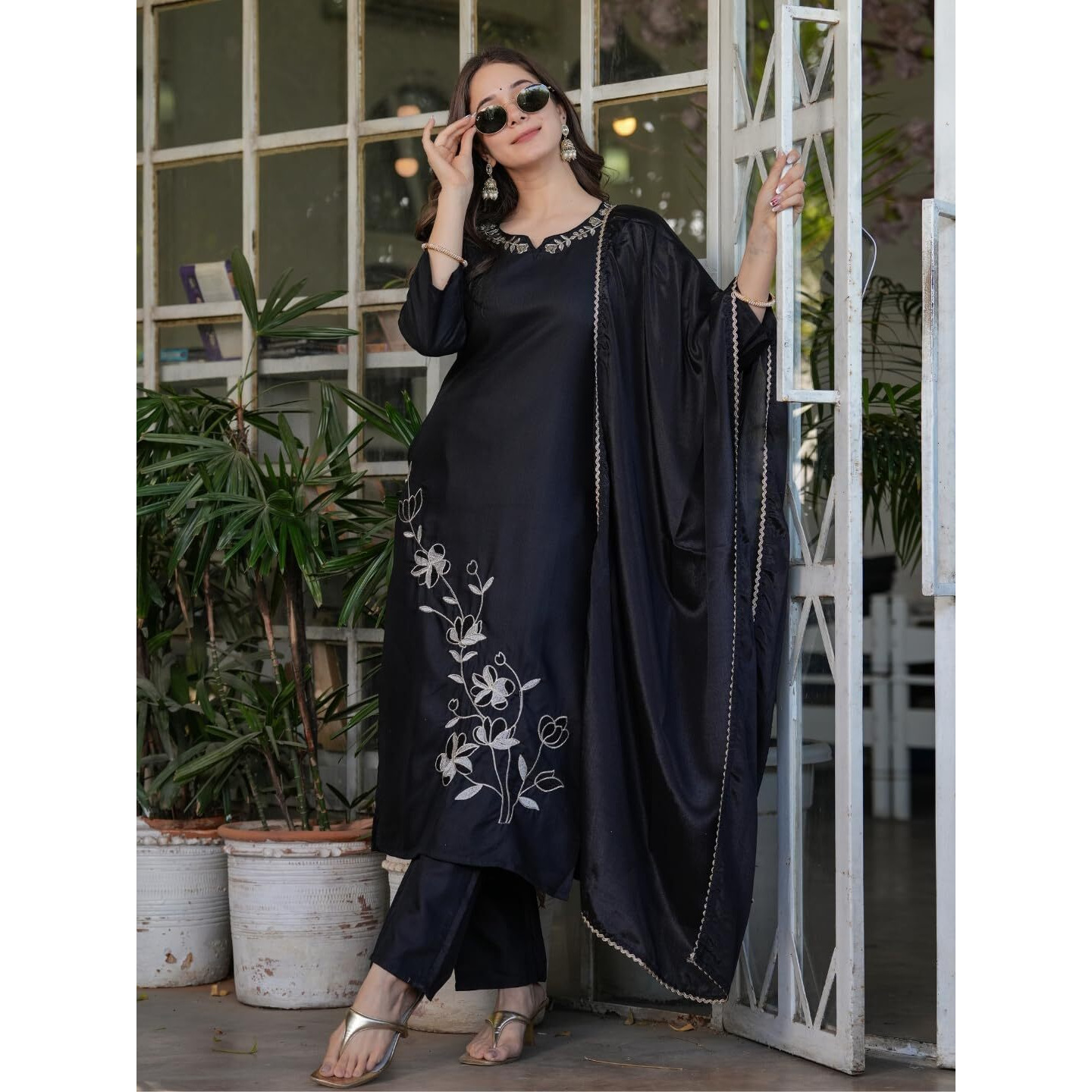Navlik Women's Viscose Rayon Embroidered and Printed Straight Kurta with Pant And Dupatta Sets (MV-611)