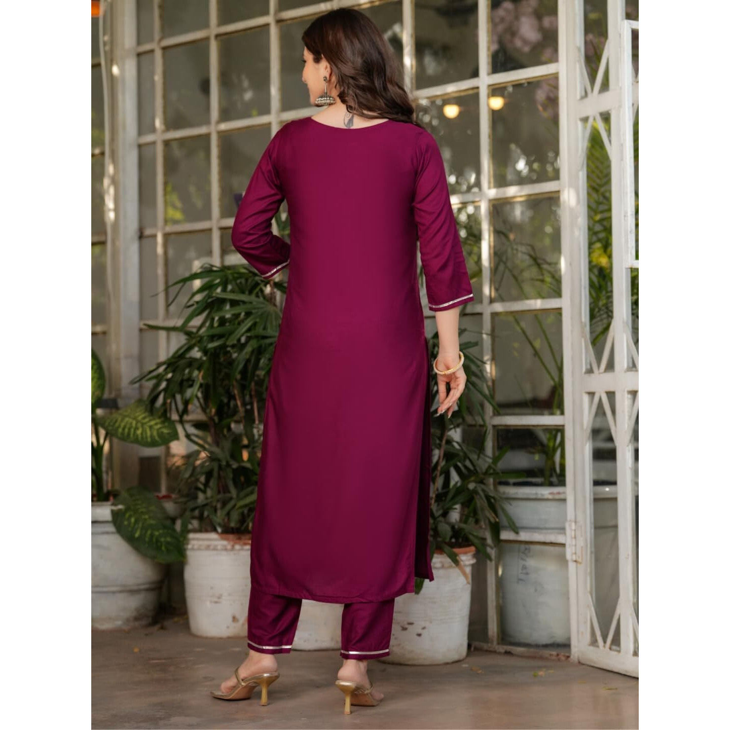 Navlik Women's Rayon Embroidered Straight Kurta with Pant And Dupatta Sets (MV-612)