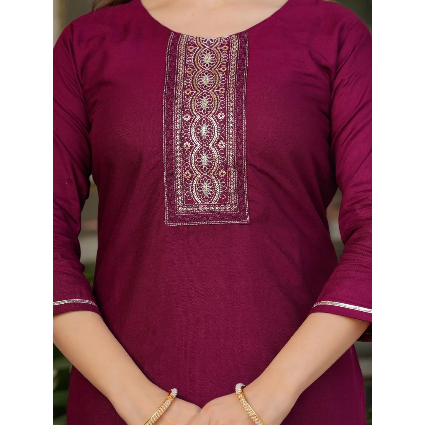 Navlik Women's Rayon Embroidered Straight Kurta with Pant And Dupatta Sets (MV-612)