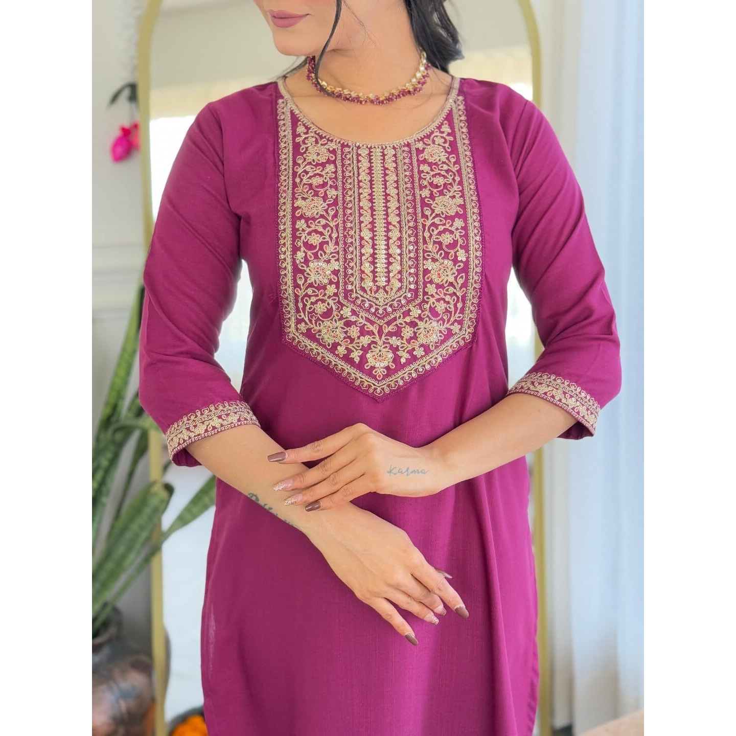 Navlik Women's Rayon Embroidered Straight Kurta with Rayon Pant And Chinon Dyed Dupatta Sets (MV-629)
