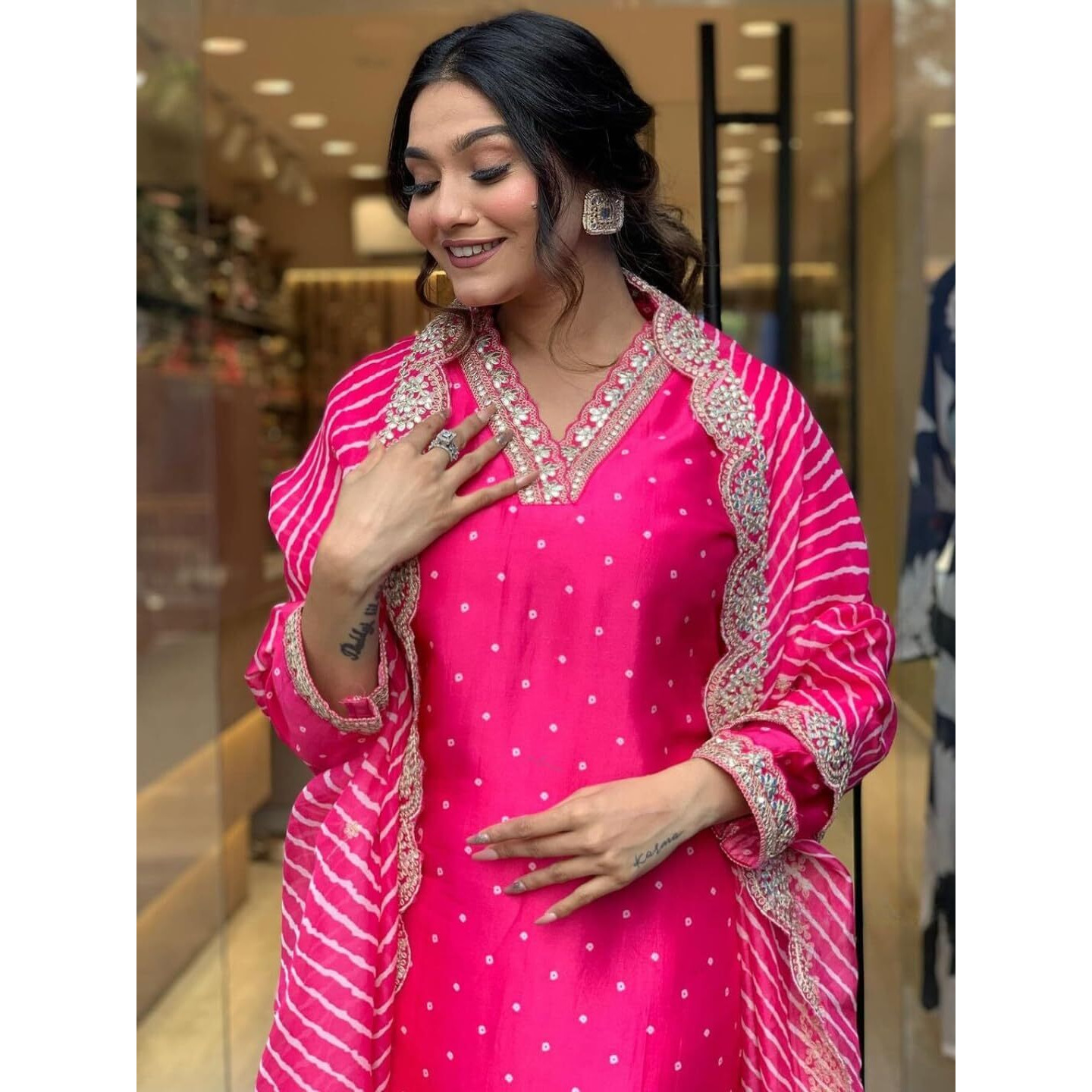 Navlik Women's Rani Viscose Embroidered Straight Kurta with Viscose Pant And Muslin Laced Dupatta Sets (NK-SC-Jenny)