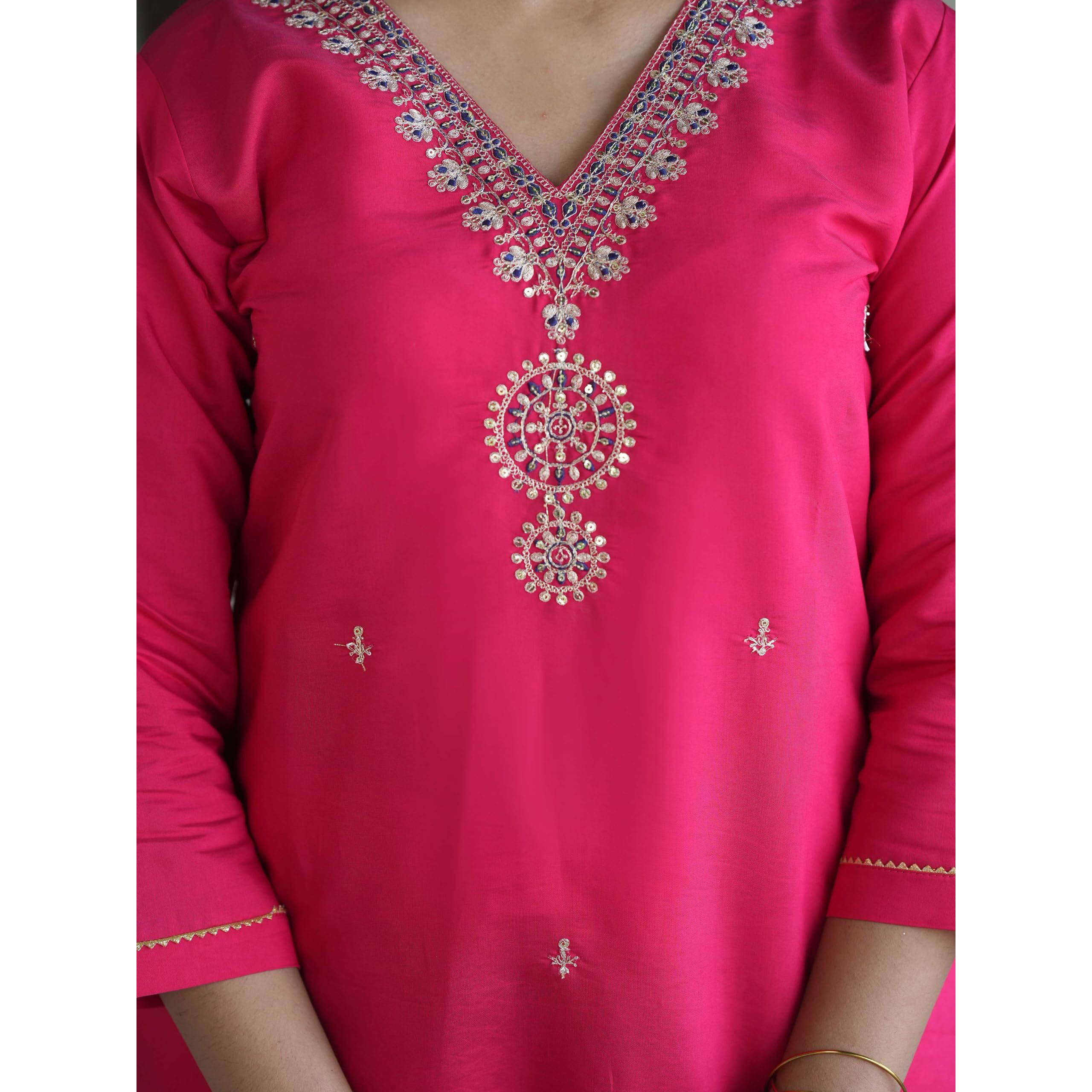 Navlik Women's Viscose Silk Embroidered Straight Kurta with Pant and Dupatta Sets (S-Kalki)
