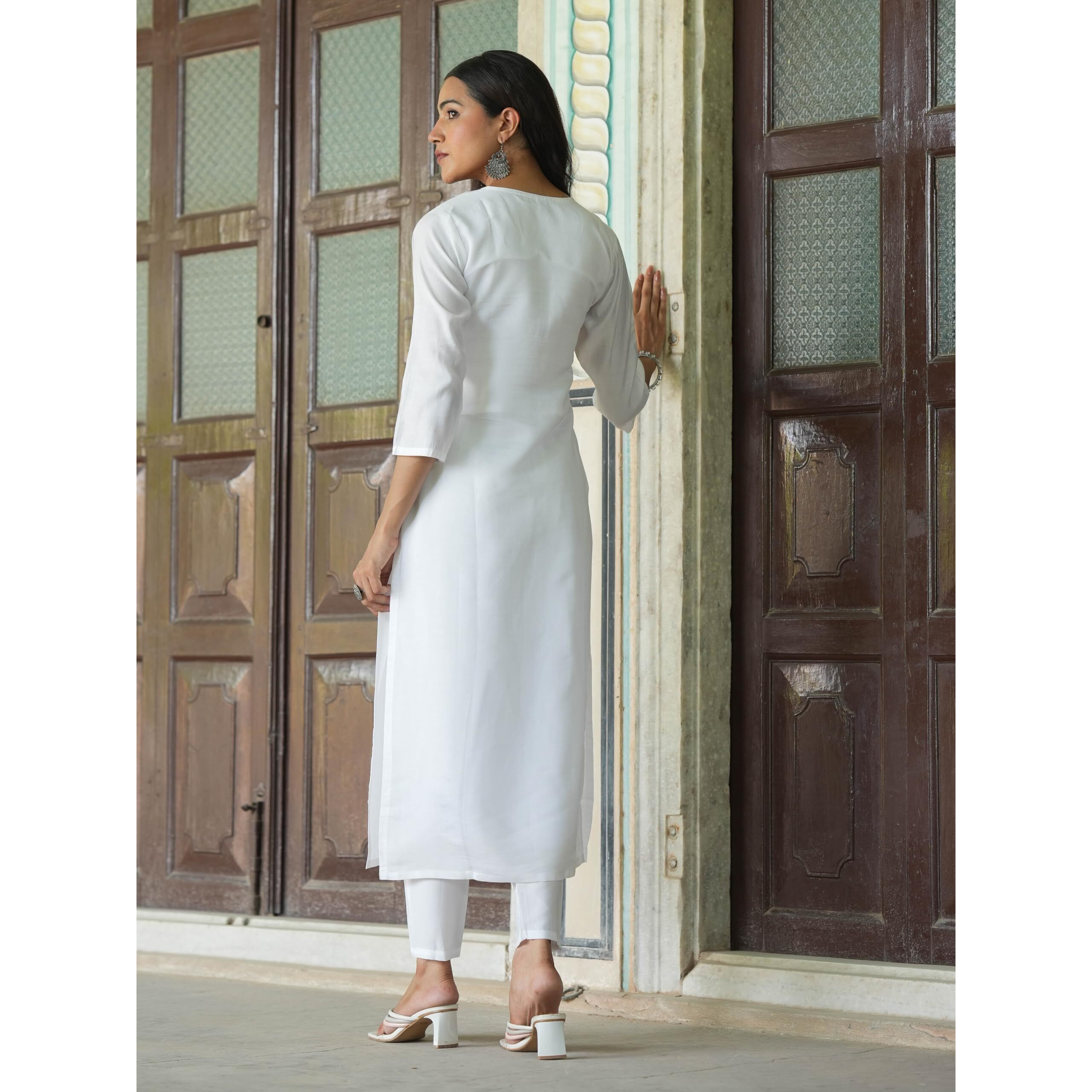 Navlik Women's Viscose Silk Embroidered Straight Kurta with Pant and Dupatta Sets (S-Shireen)