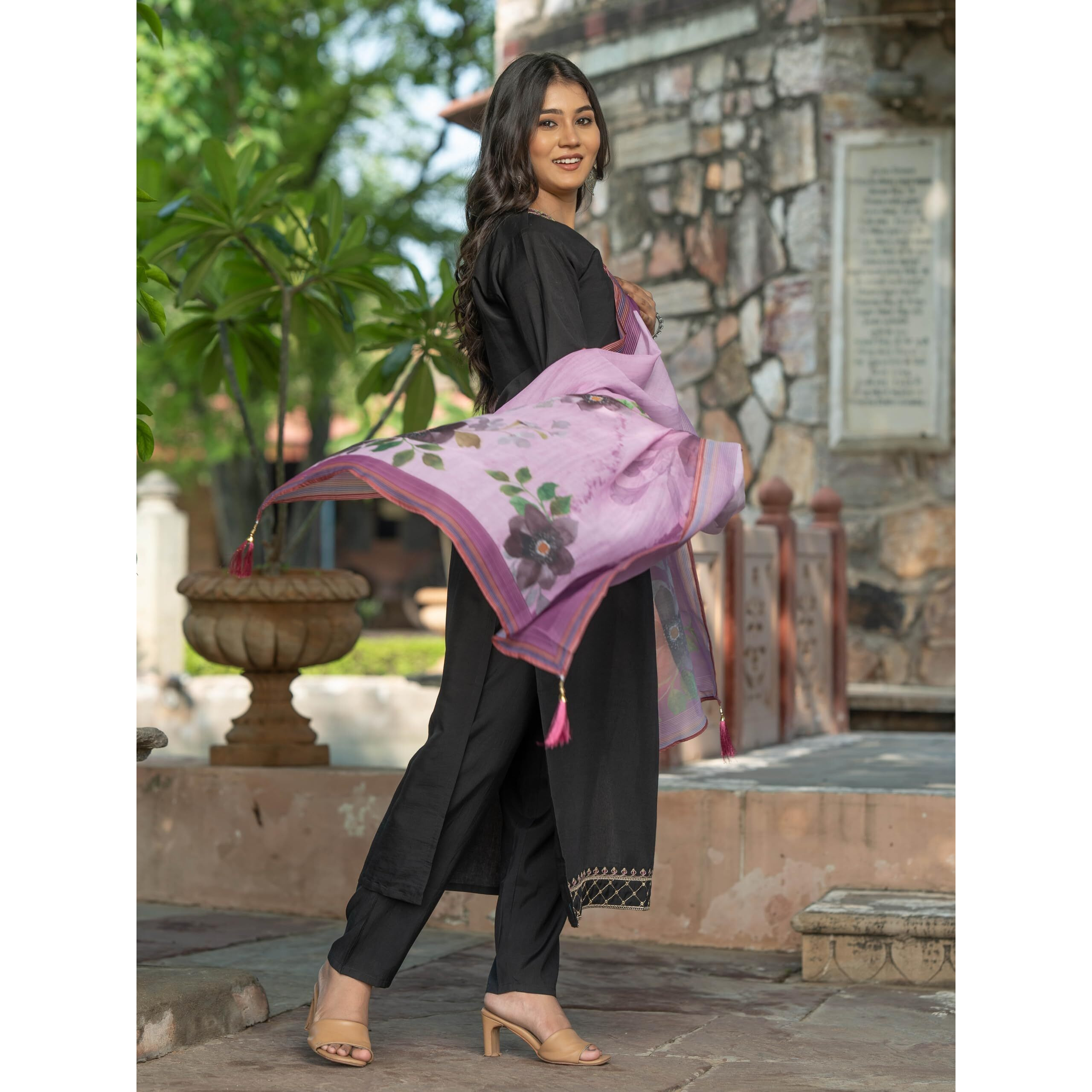 Navlik Women's Viscose Silk Embroidered Straight Kurta with Pant and Dupatta Sets (S-Zareen)