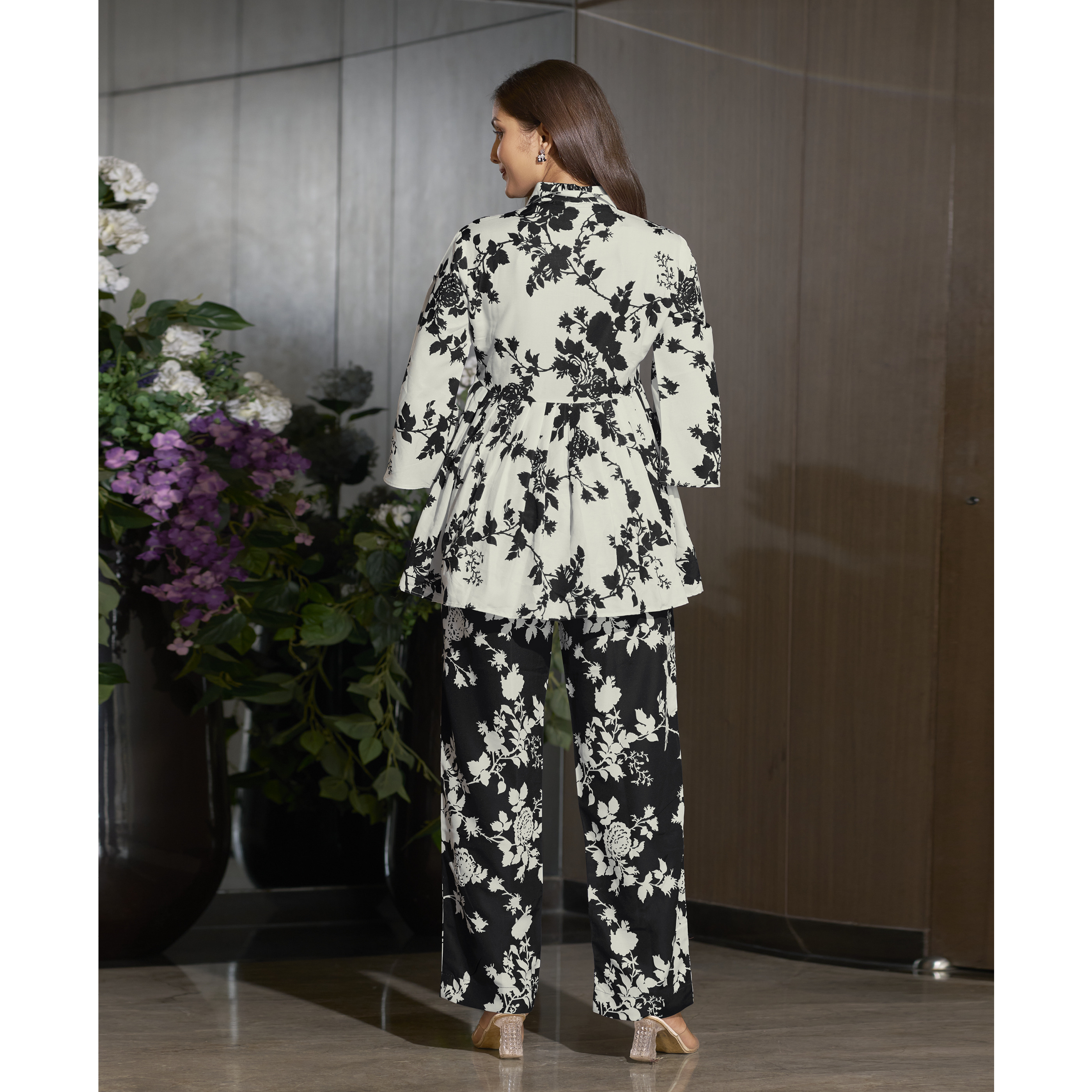 MOJILAA Women's White Rayon Floral & Leaf Printed Causal Co-ord Set