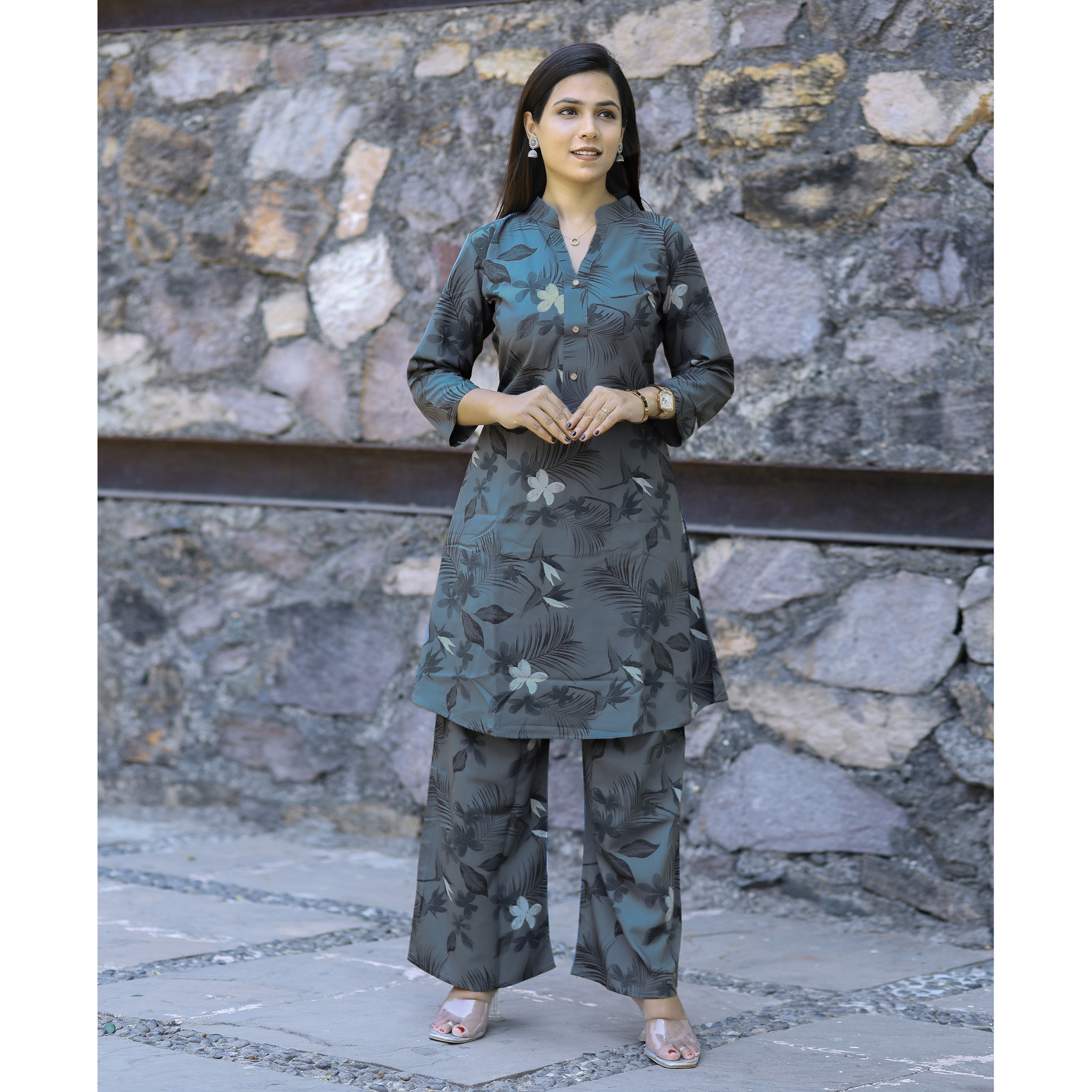 MOJILAA Women's Blue Rayon Viscose 21 KG Floral & Leaf Printed Causal Co-ord Set