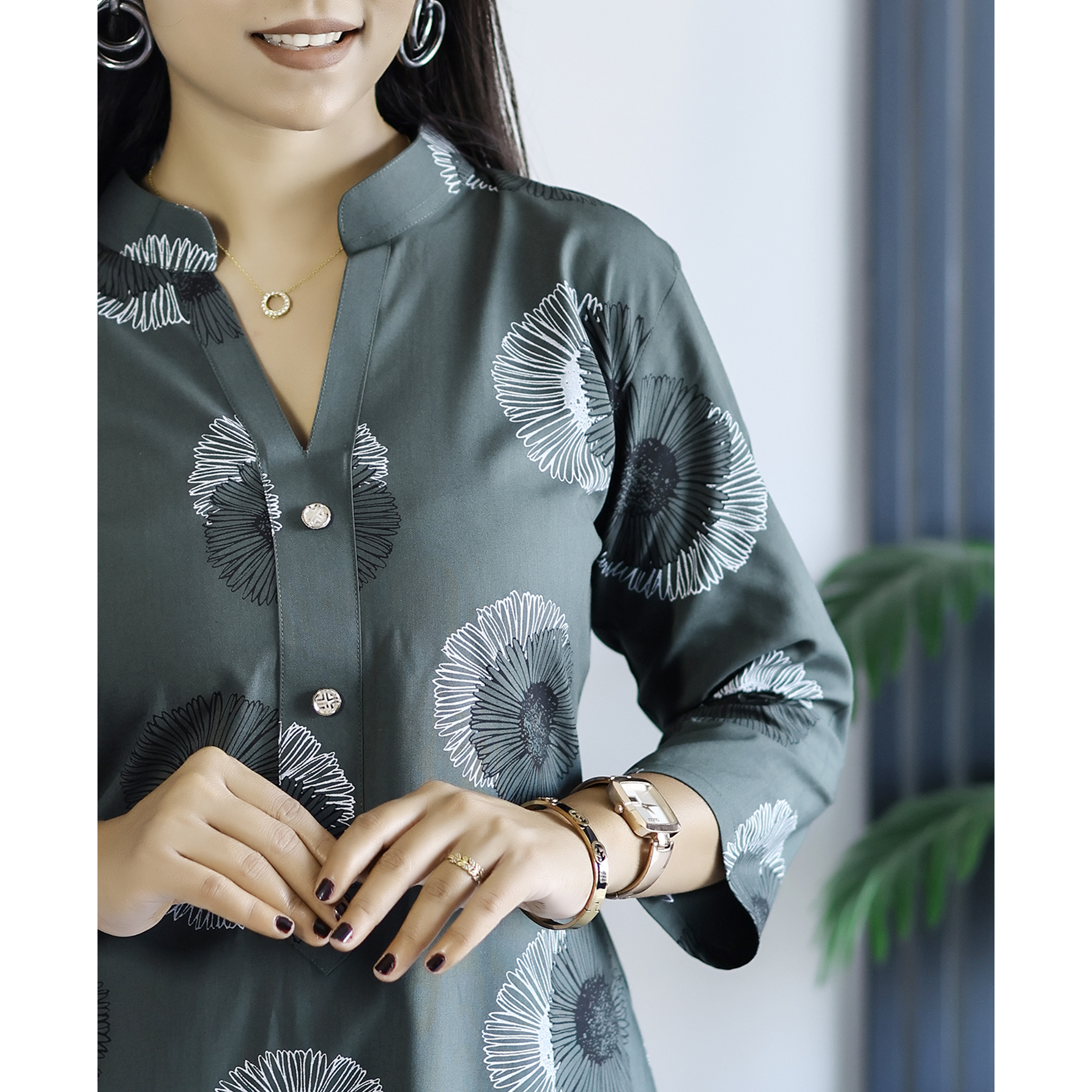 MOJILAA Women's Green Rayon Viscose 21 KG Floral & Leaf Printed Causal Co-ord Set