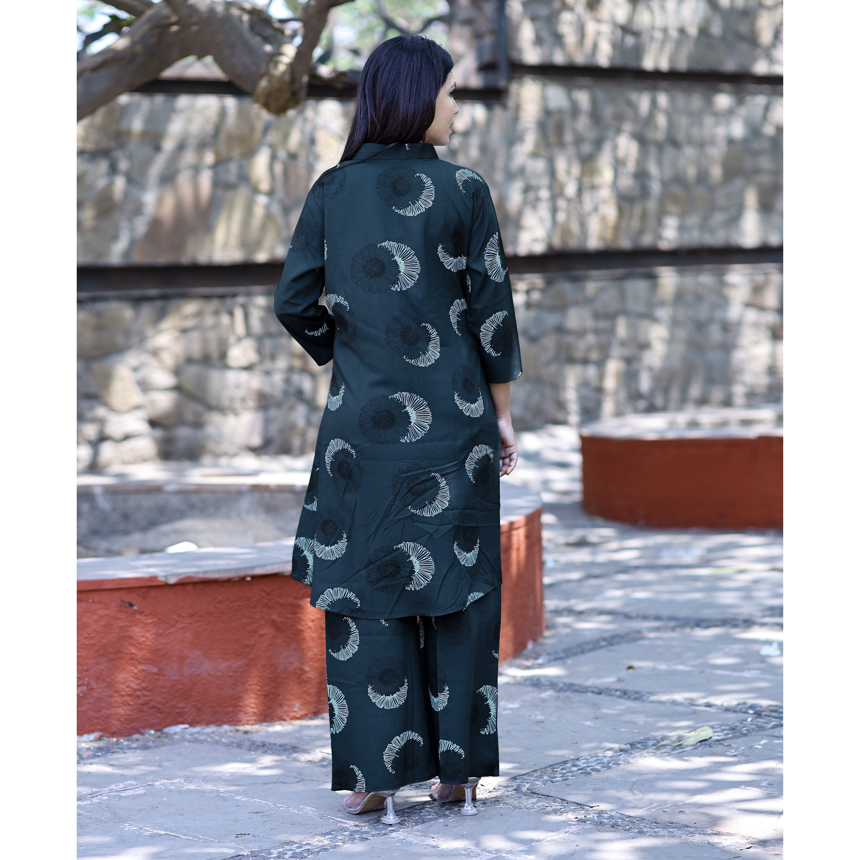 MOJILAA Women's Navy Blue Rayon Viscose 21 KG Floral & Leaf Printed Causal Co-ord Set