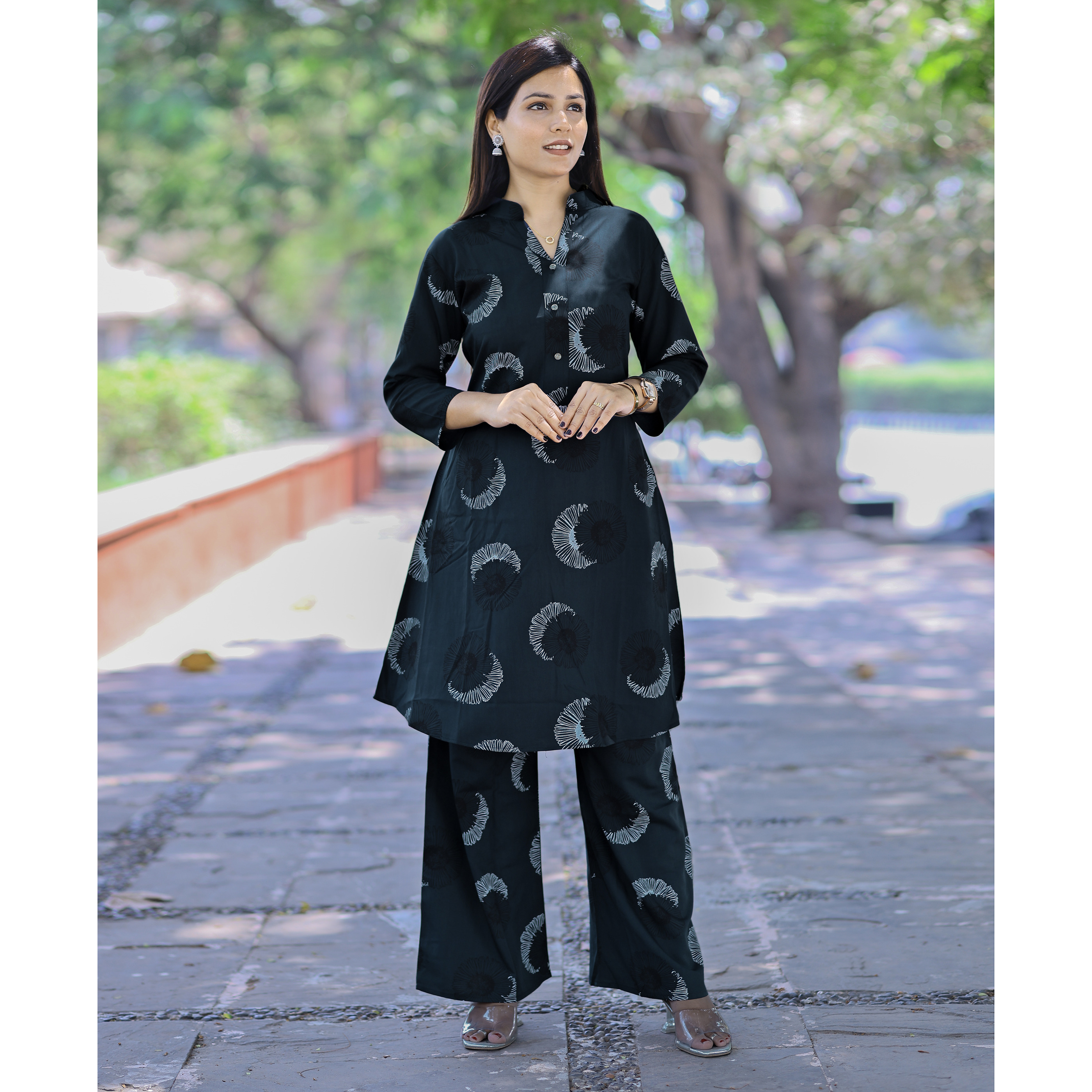 MOJILAA Women's Navy Blue Rayon Viscose 21 KG Floral & Leaf Printed Causal Co-ord Set