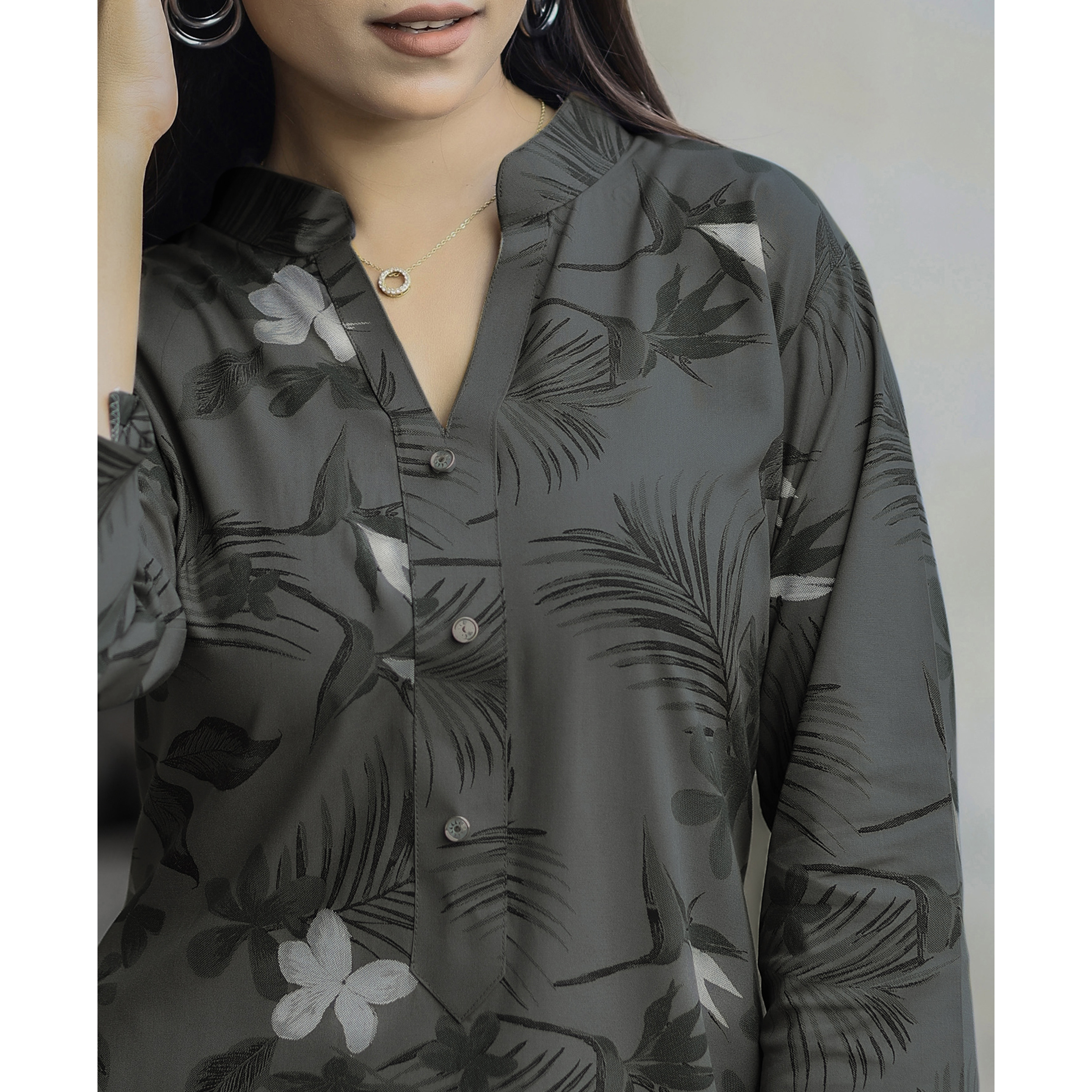 MOJILAA Women's Olive Rayon Viscose 21 KG Floral & Leaf Printed Causal Co-ord Set