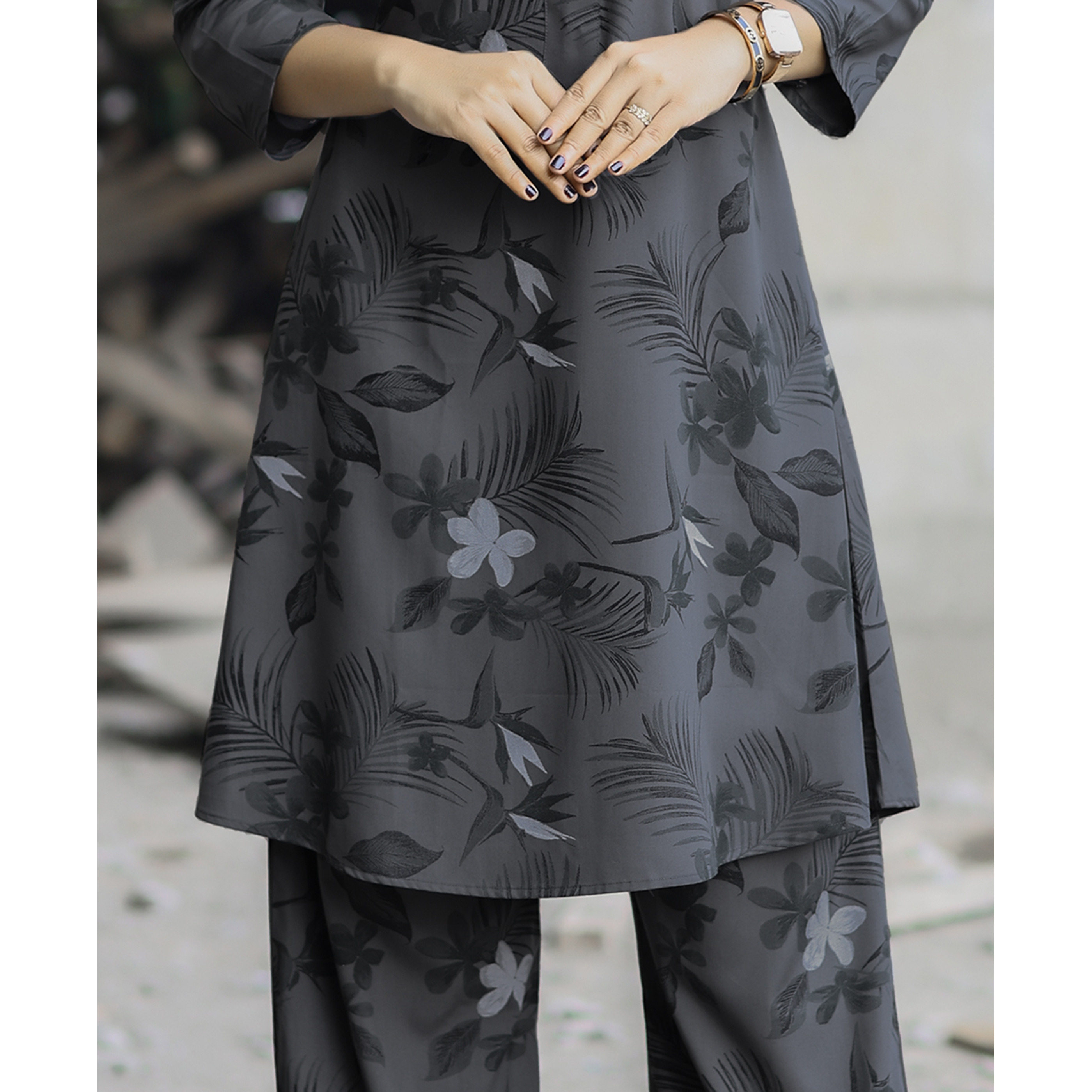 MOJILAA Women's Olive Rayon Viscose 21 KG Floral & Leaf Printed Causal Co-ord Set