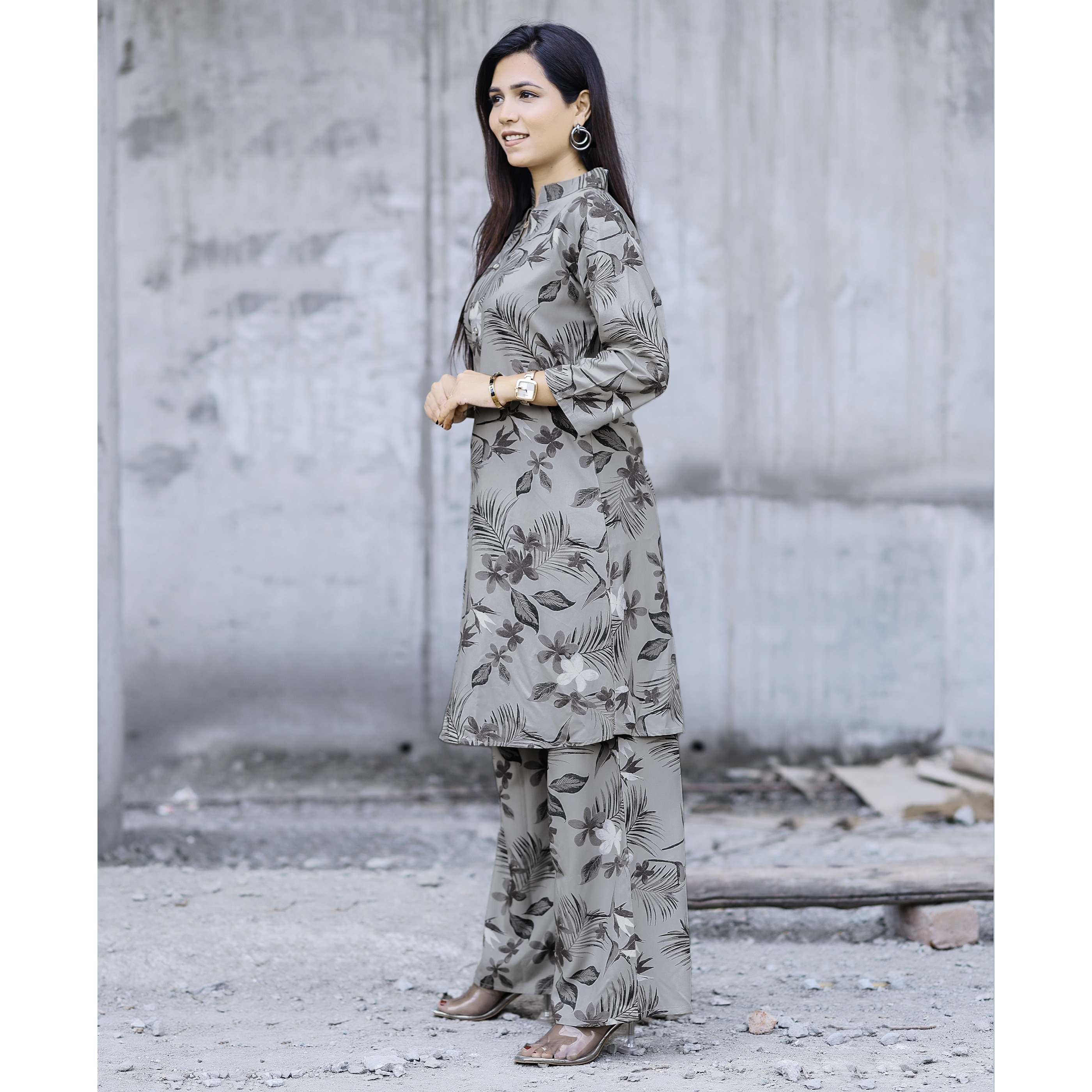 MOJILAA Women's Tan Rayon Viscose 21 KG Floral & Leaf Printed Causal Co-ord Set