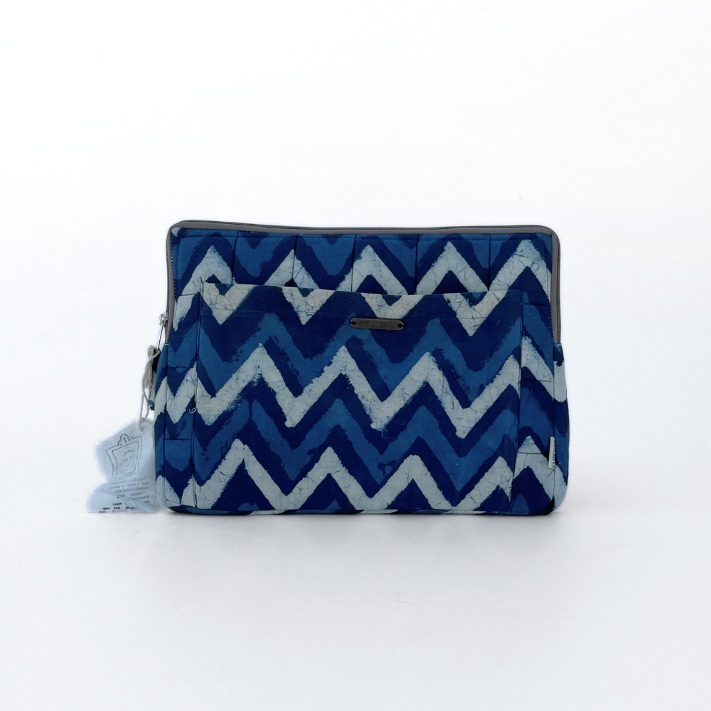 Cotton Laptop Sleeve/Cover - Indigo Chevron - 13 inches