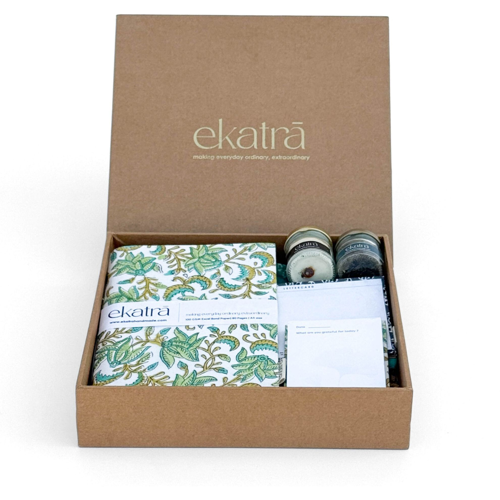Sustainableratitude Hamper by Ekatra -Reen Leaf floral