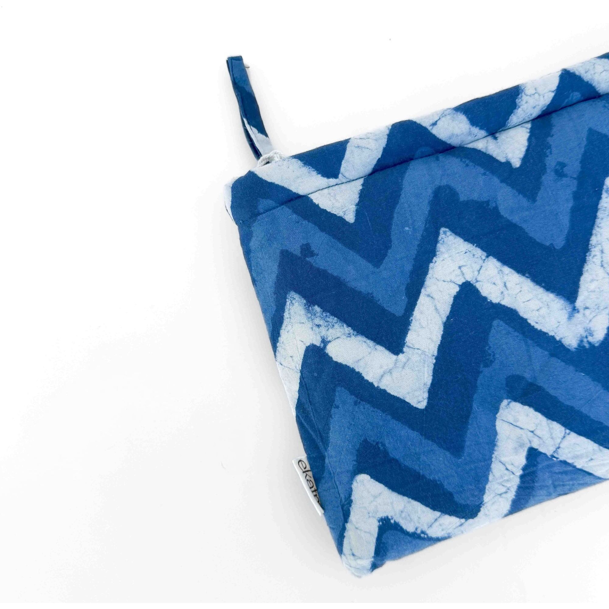 Sustainable Cotton Travel Pouch/Organizer by Ekatra - Indigo Chevron