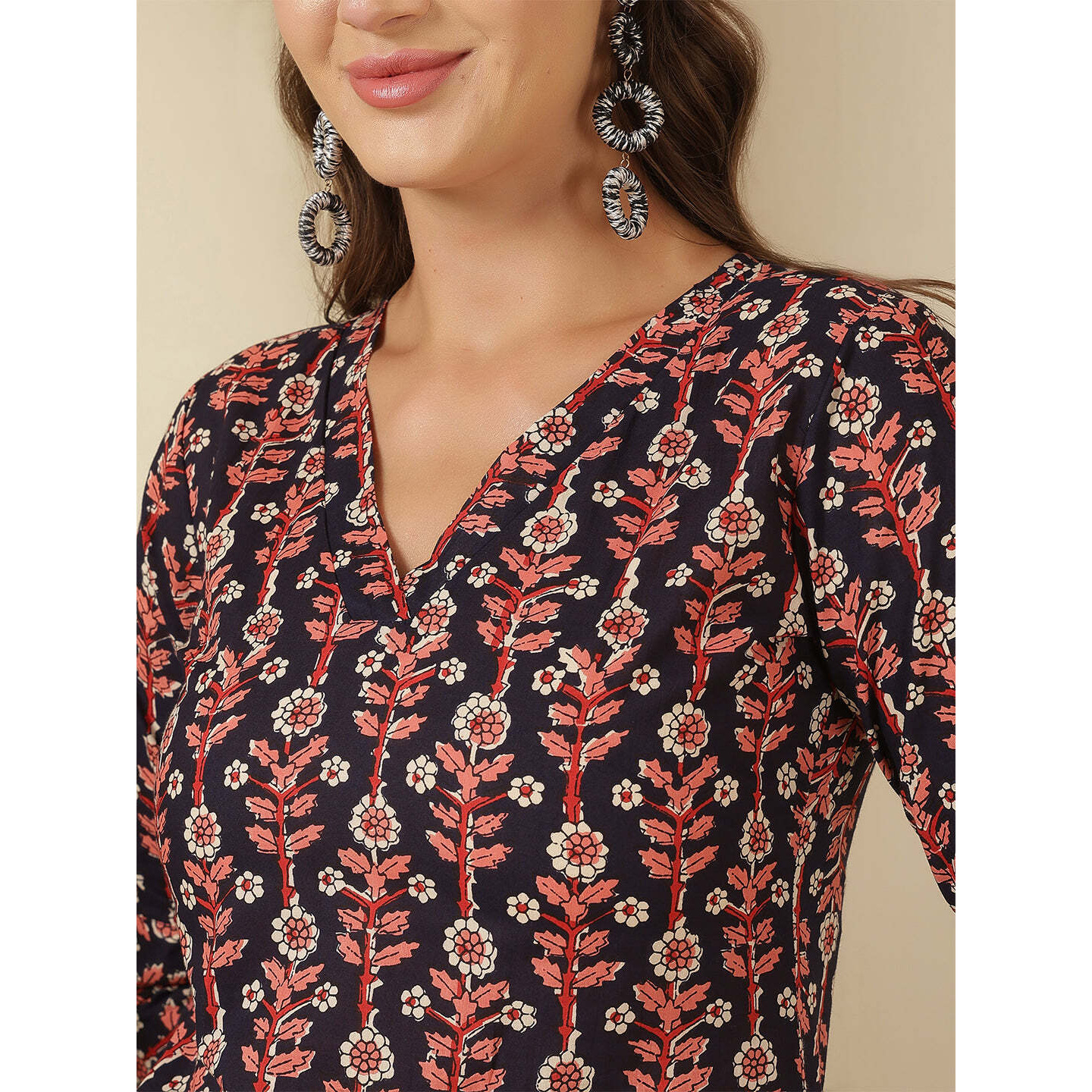 Blue Printed Straight Kurta with Three Quarter Sleeves