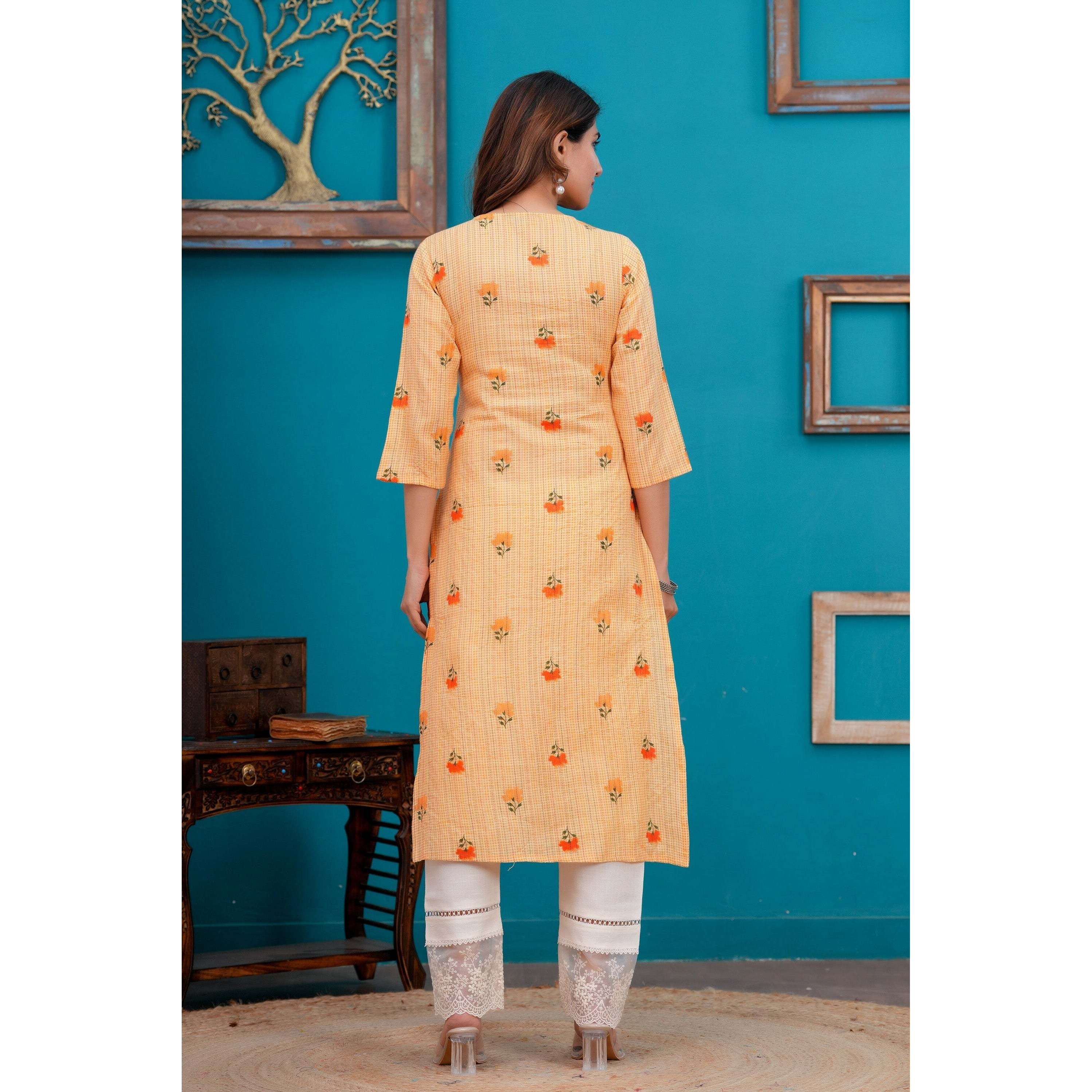Women Orange Printed Straight Kurta with Three quarter sleeve