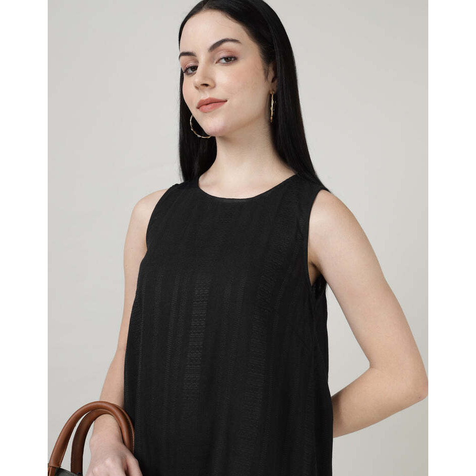 Black Sleeveless maxi dress with gathered hem