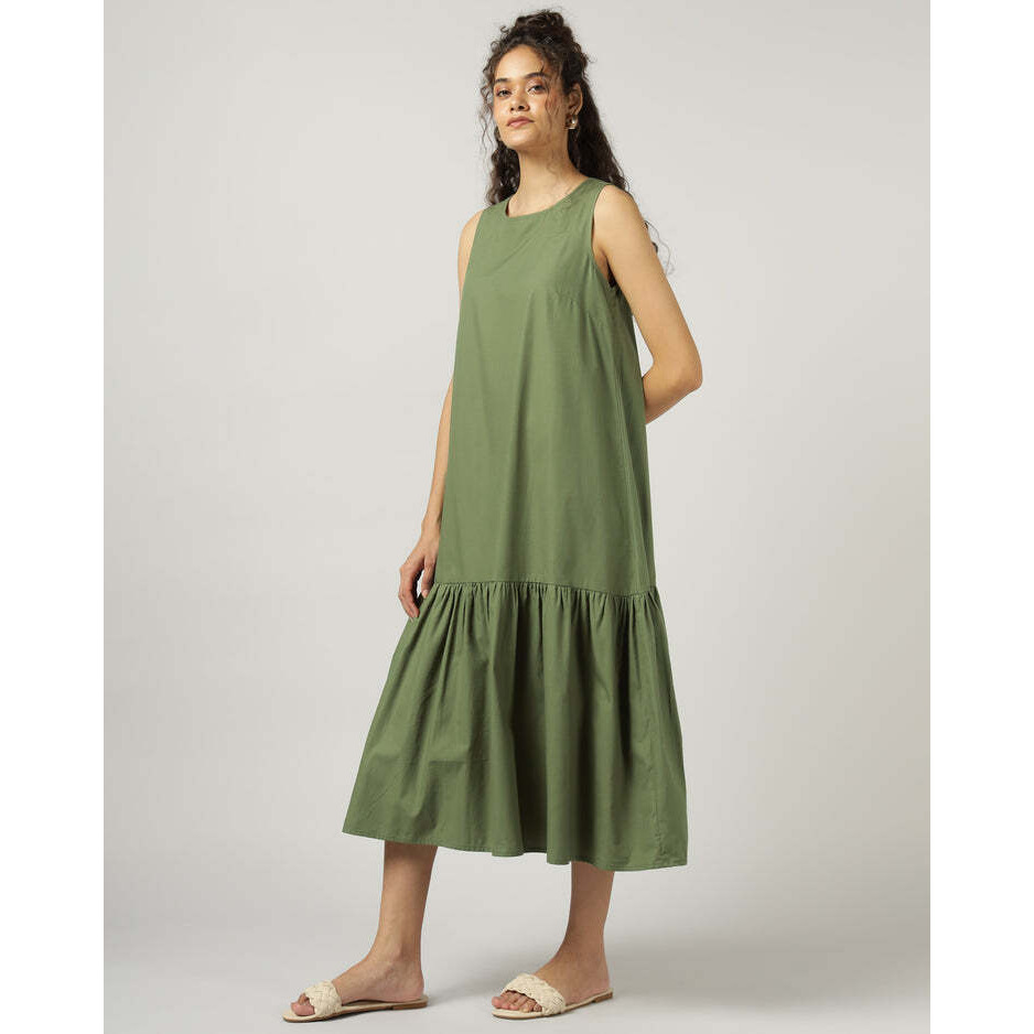 Green Sleeveless Maxi Dress with Flowy Gathered Hem