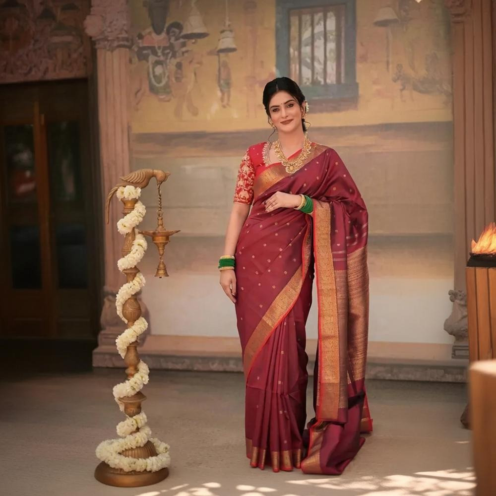 Eevara Burgundy Maroon Kancheevaram Heirloom Silk Saree