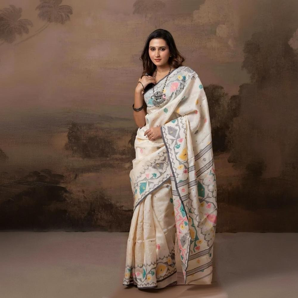 Off-White Handwoven Jamdani Tussar Silk Saree