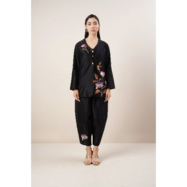 Black 3 piece co-ord set in pure Chanderi Silk fabric. Bold buttons and 3D floral embroidery highlight the garment.
