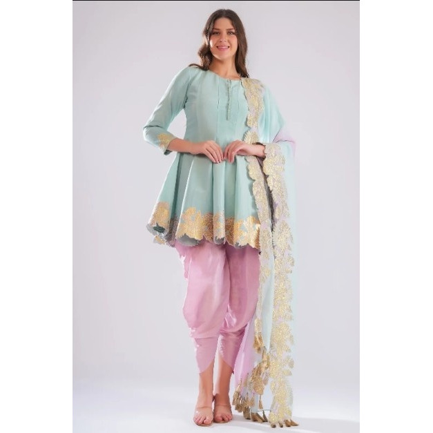 Saba short anarkali