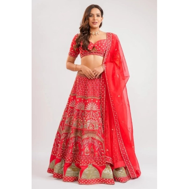 Hoor Mahal lehenga