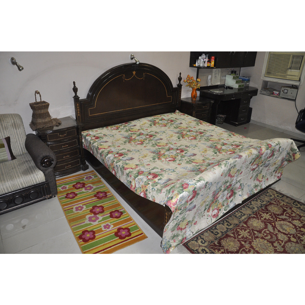 Bedspread Indian Cotton Floral White Bed Cover Coverlet 110X87 Inch